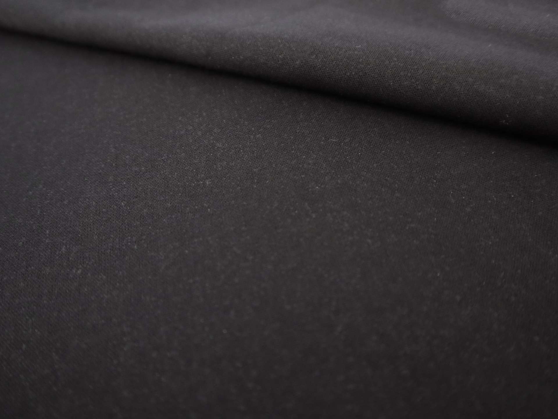 Lightweight Fusible Woven Interfacing in Black