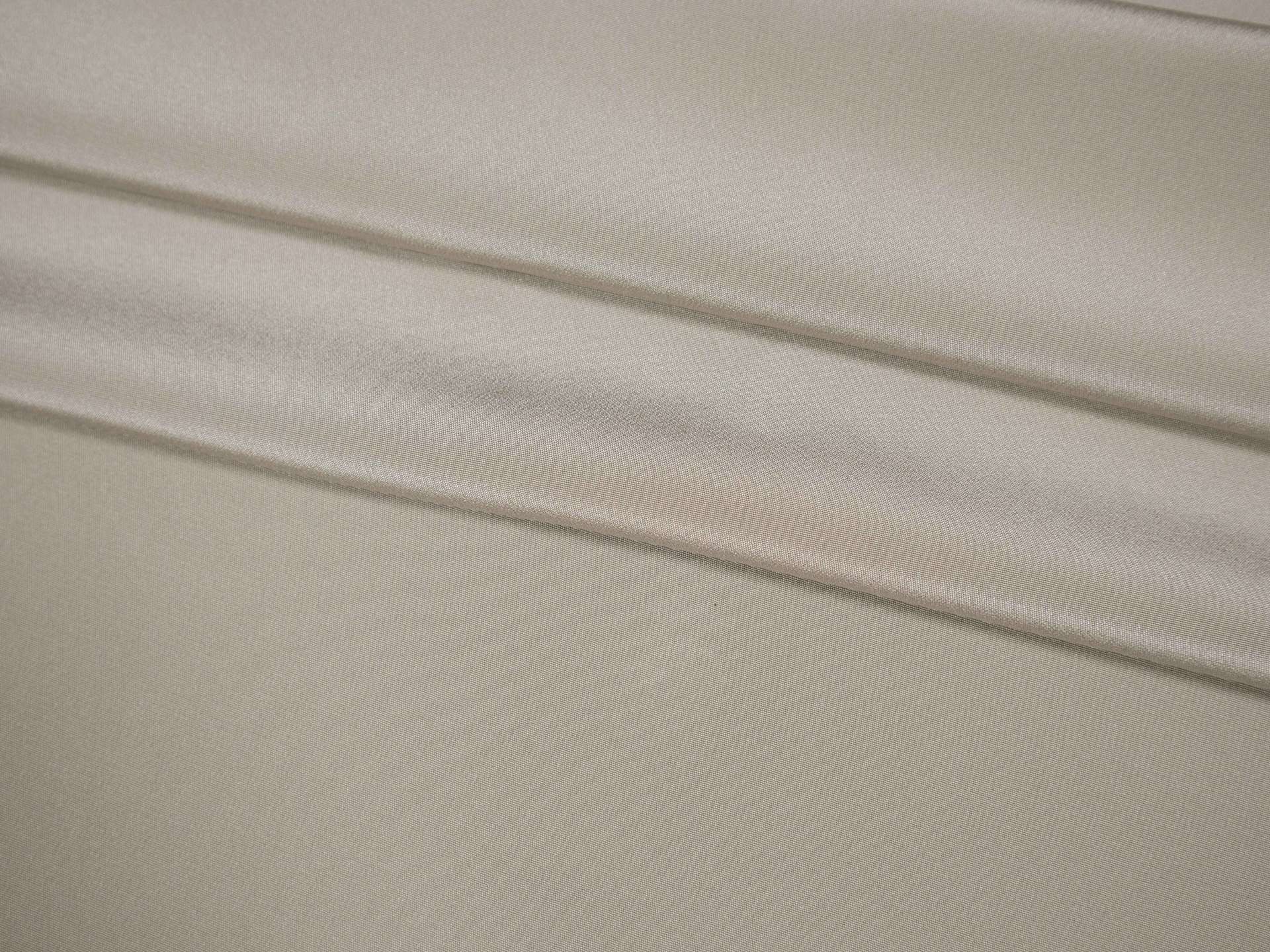 4-ply silk crepe in ash folded