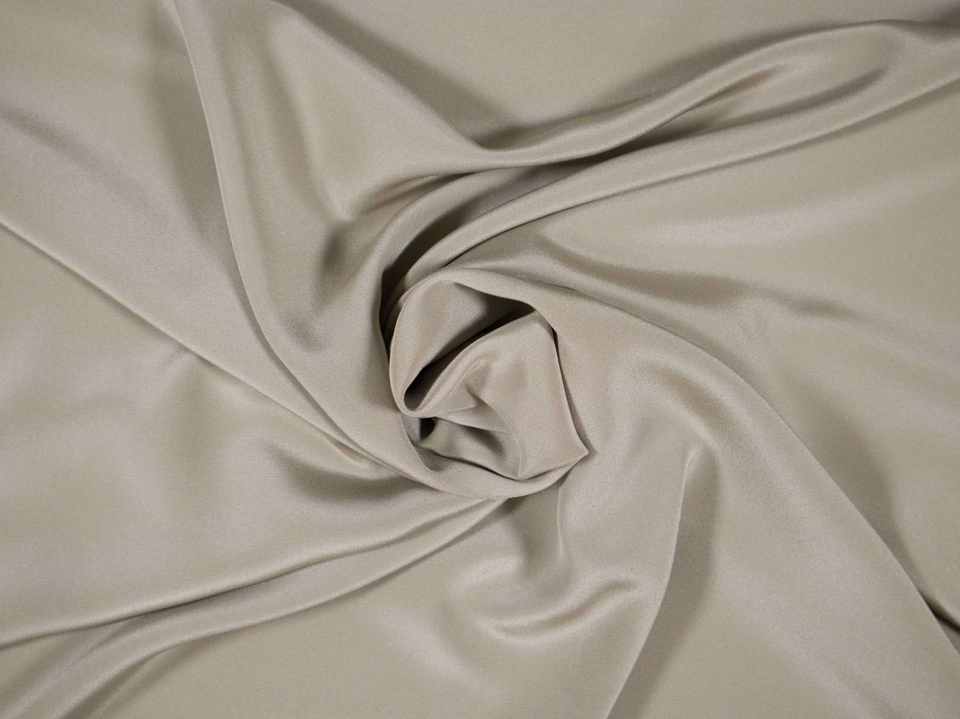 4-ply silk crepe in ash draped