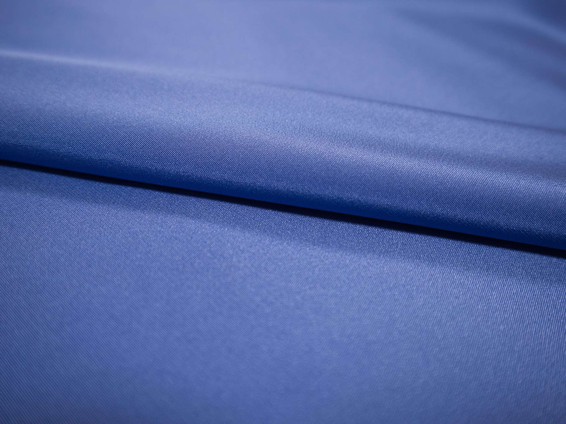 silk 4 ply crepe in Astral- flat