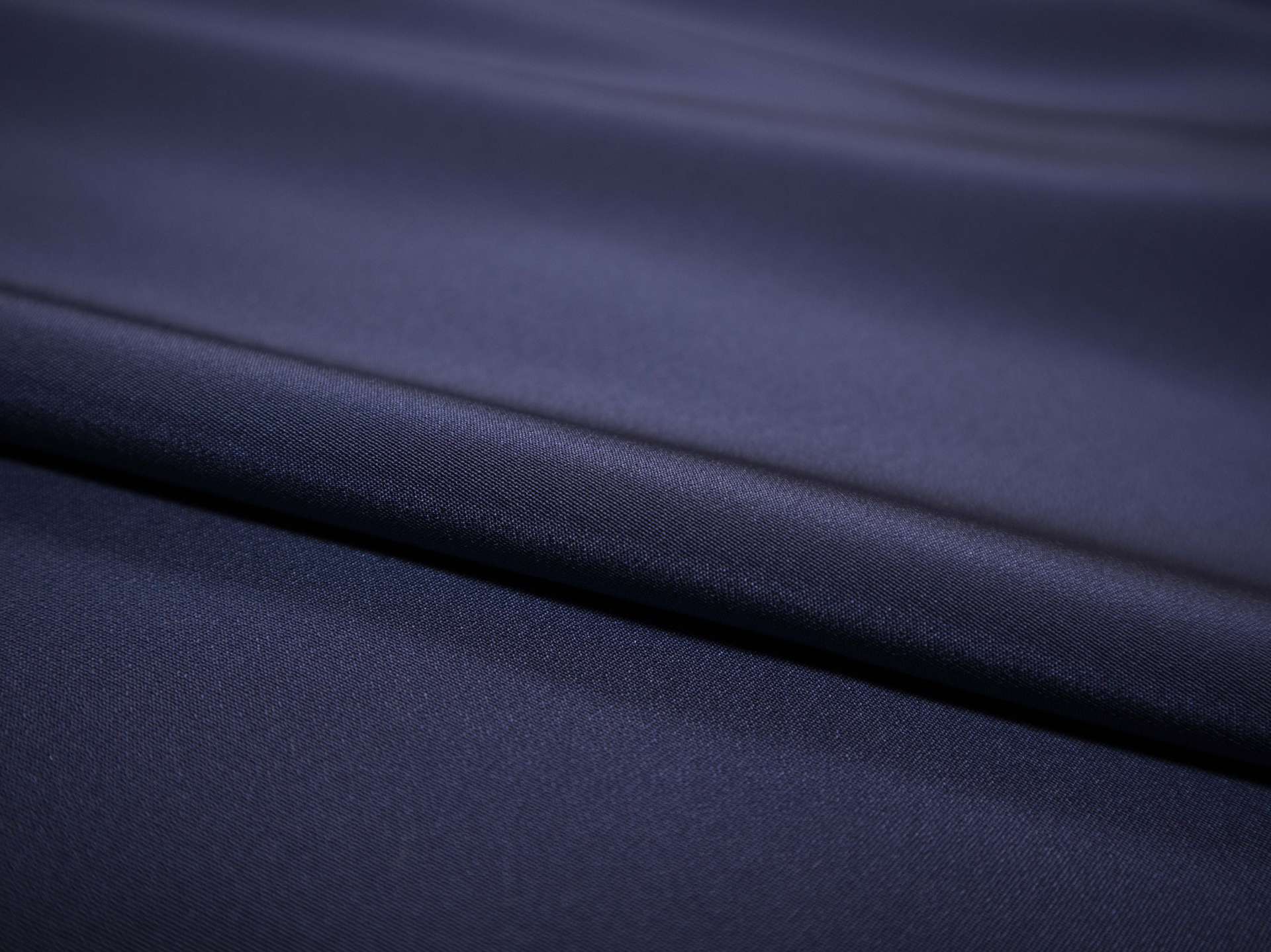 silk 4 ply crepe in Cadet- Flat