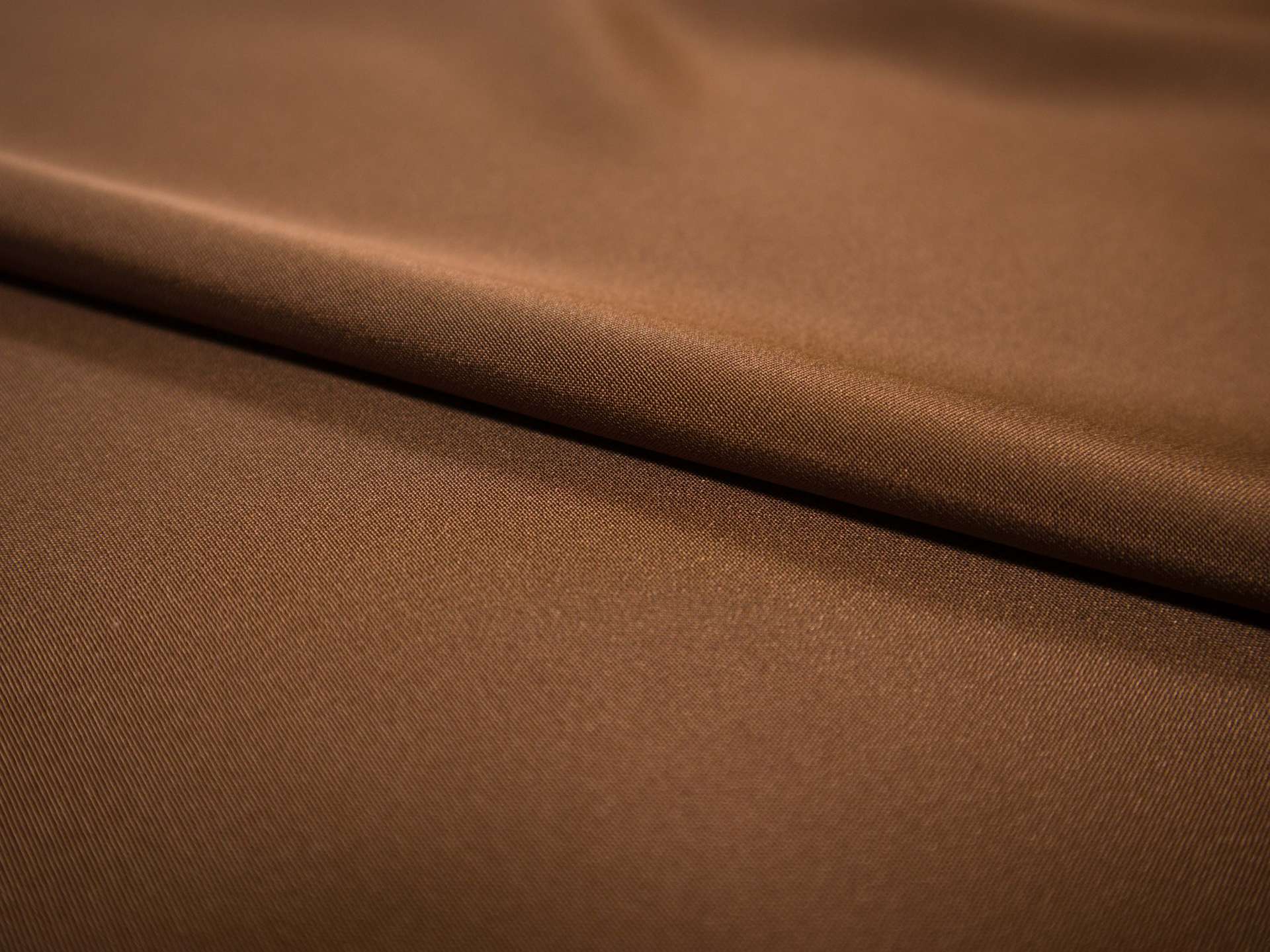 silk 4 ply crepe in Mocha- Flat