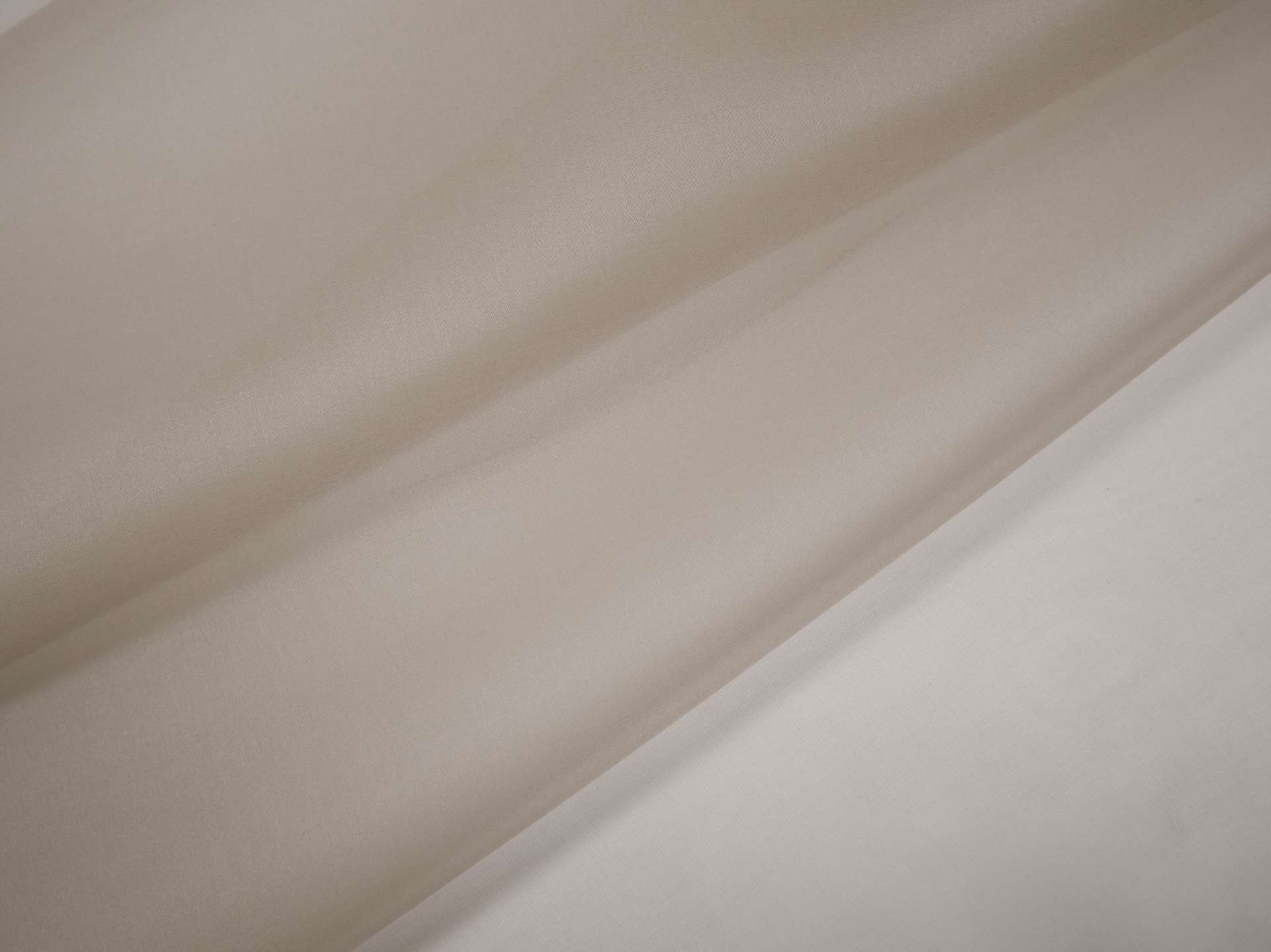 Solid organza in Khaki folded