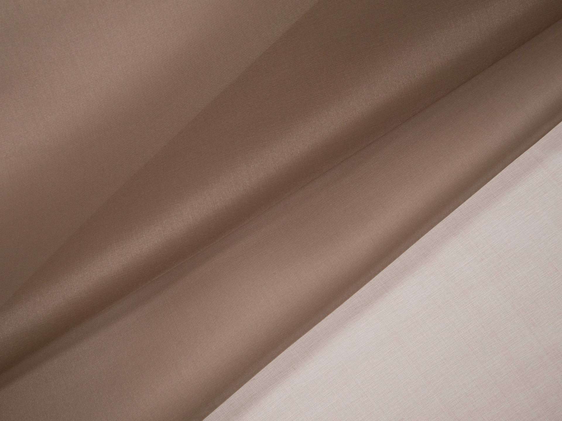 Solid organza in Sable folded
