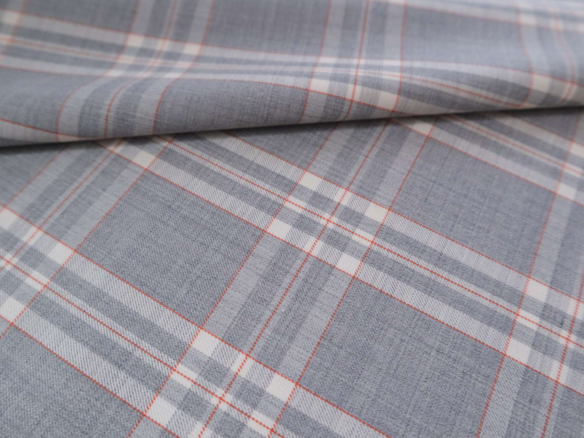Super Fine Wool Blend Plaid Suiting in Grey