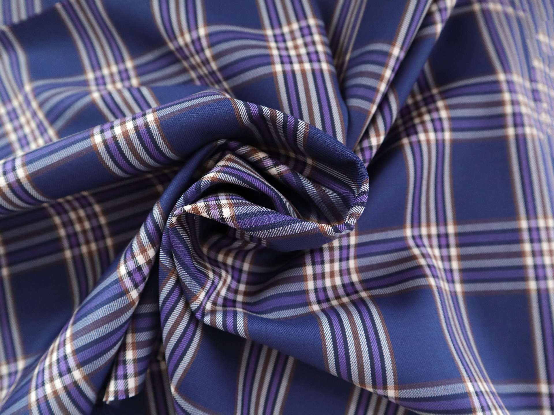 Super 160s Wool Blend Plaid Suiting in Dark Blue