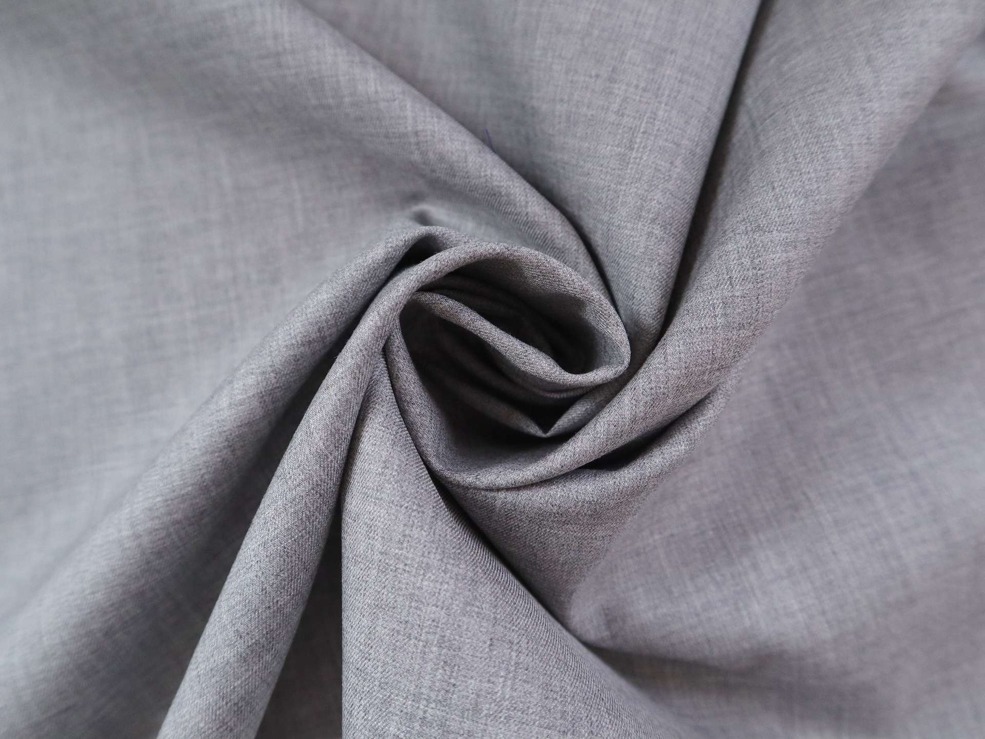 Extrafine Cotton Flannel in Medium Heather Grey