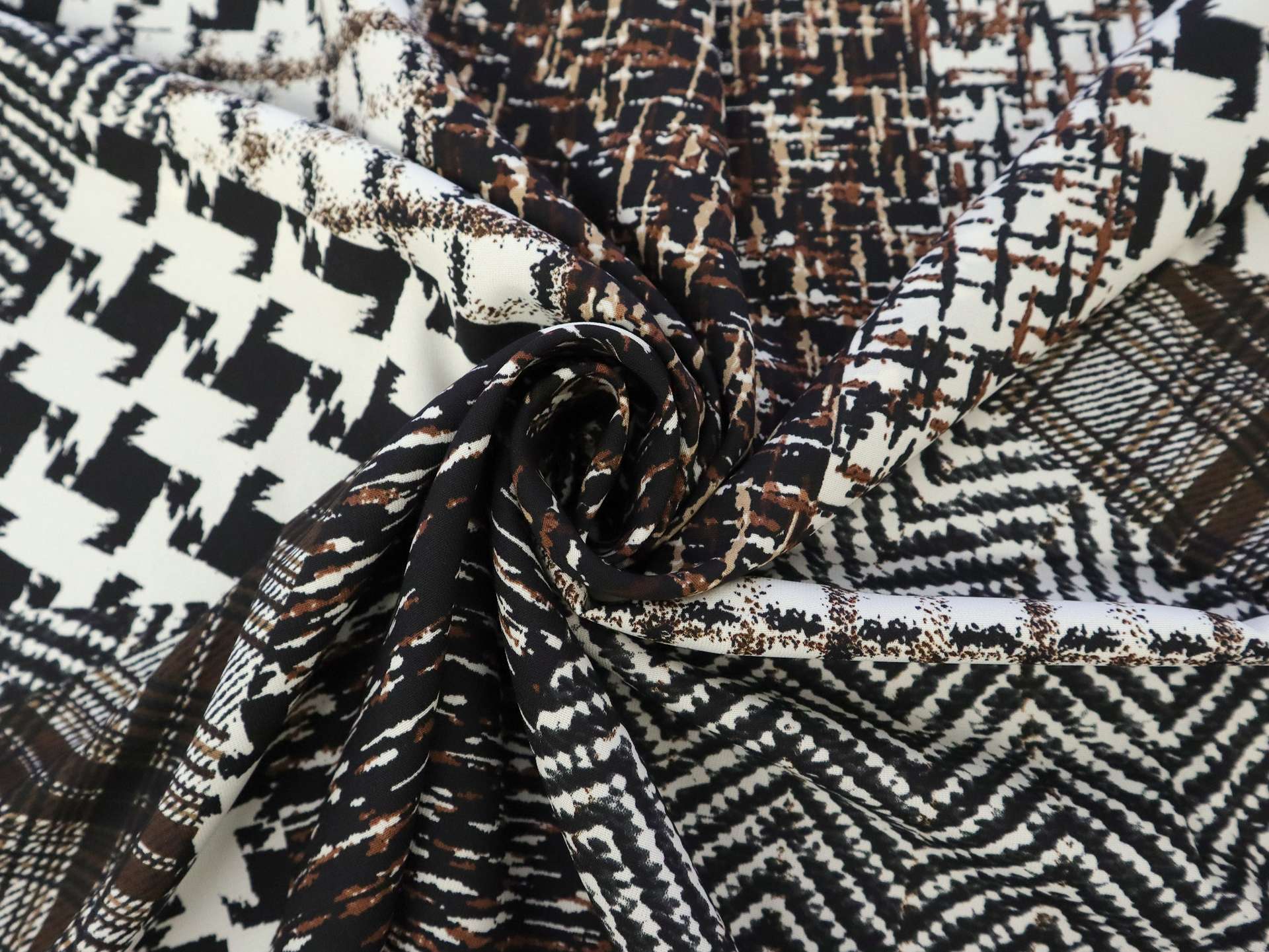 Polyester Georgette with Multi Tweeds Print