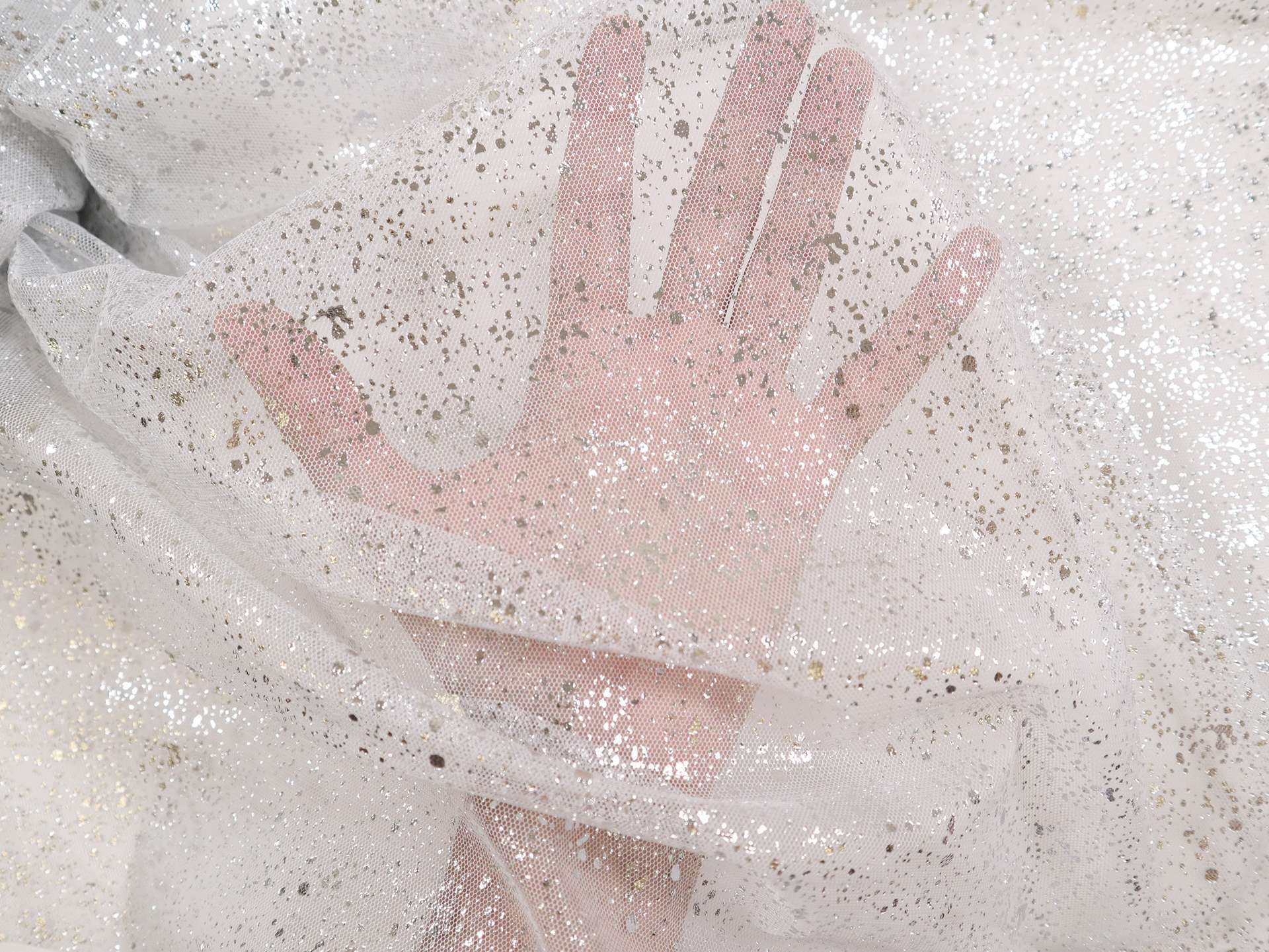Metallic Speckled Tulle in Light Grey & Silver