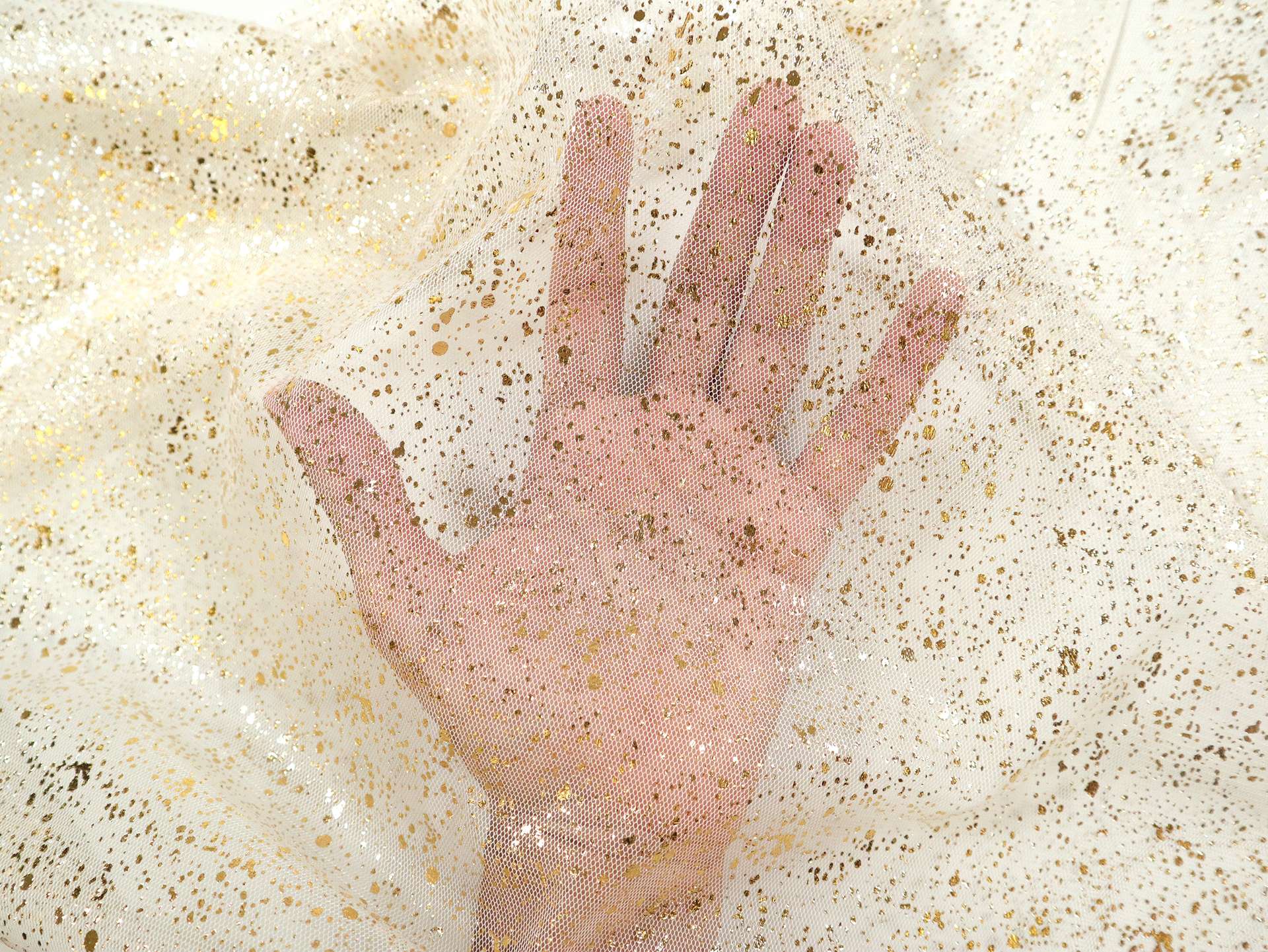 Metallic Speckled Tulle in Ivory & Gold