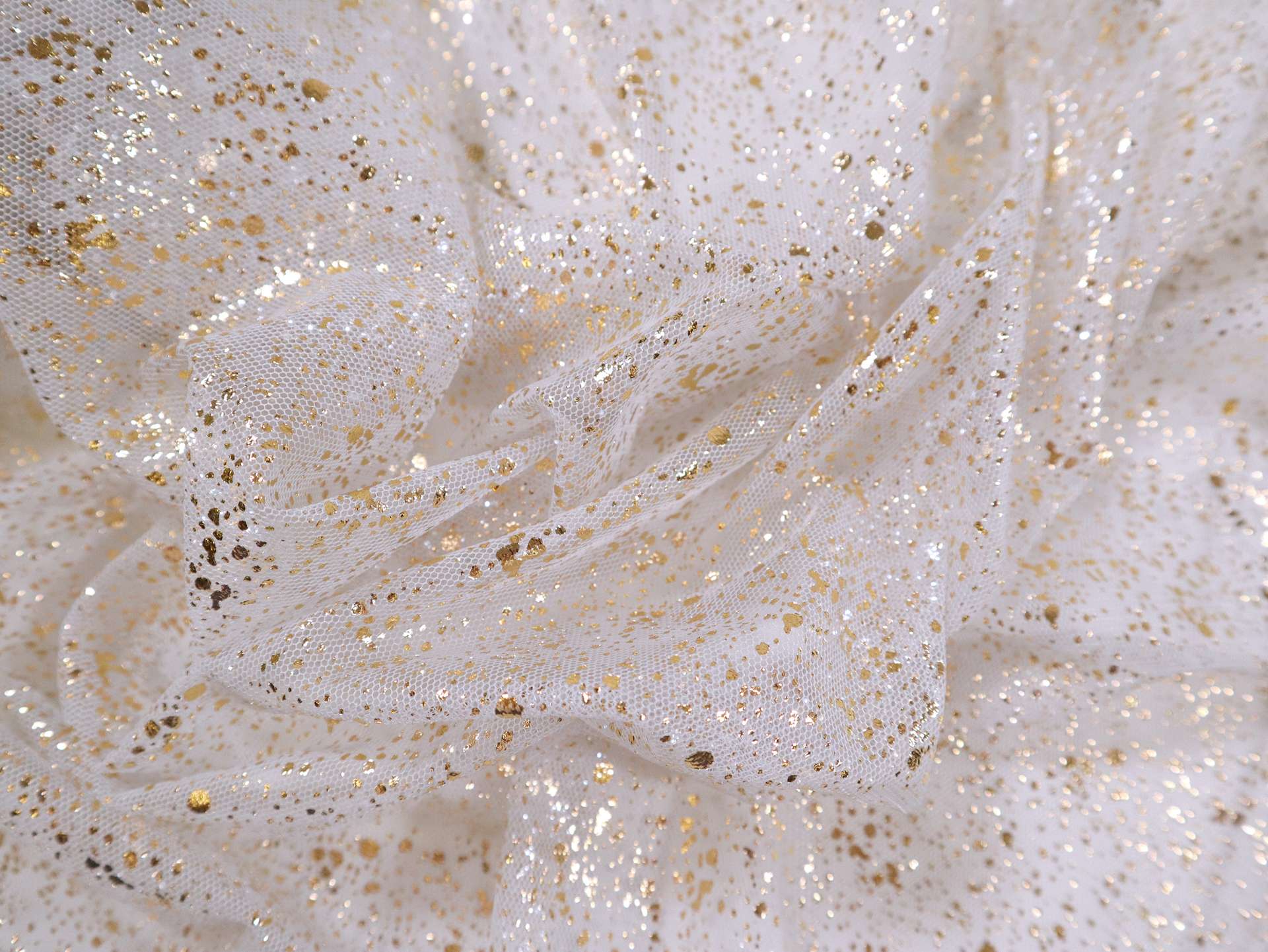 Metallic Speckled Tulle in Light Grey & Gold