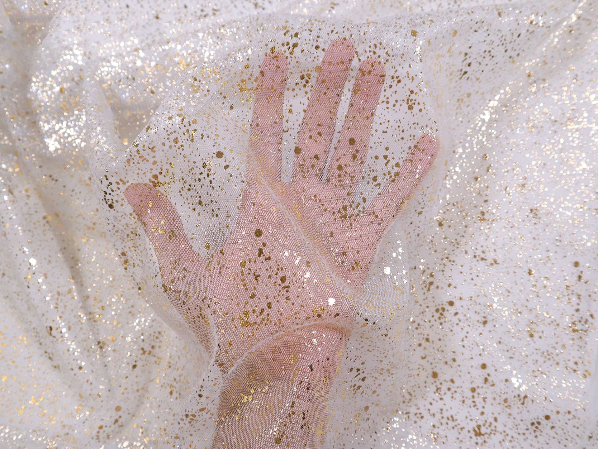Metallic Speckled Tulle in Light Grey & Gold