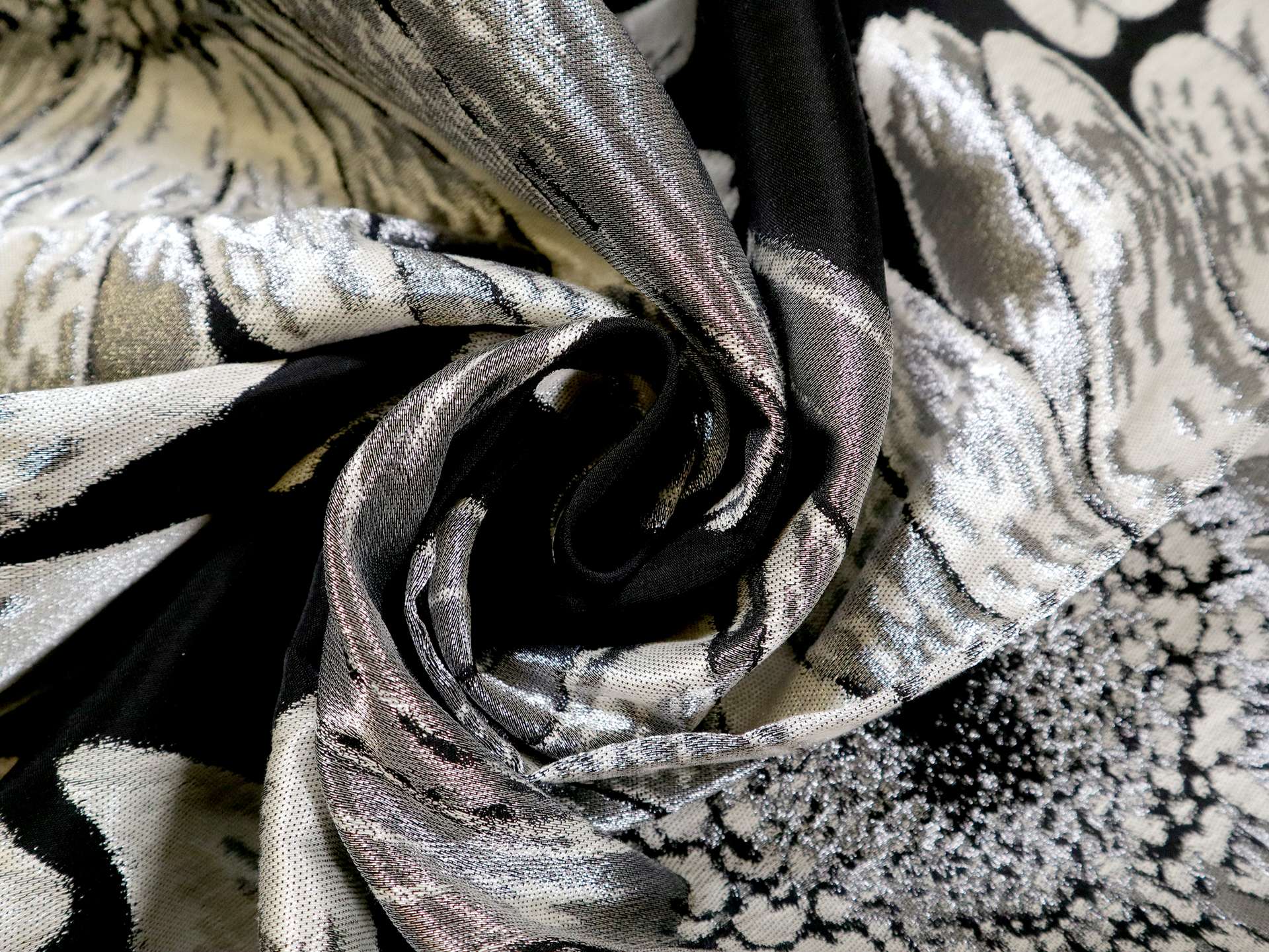 Metallic Brocade with Over Sized Daisies in Silver & Black