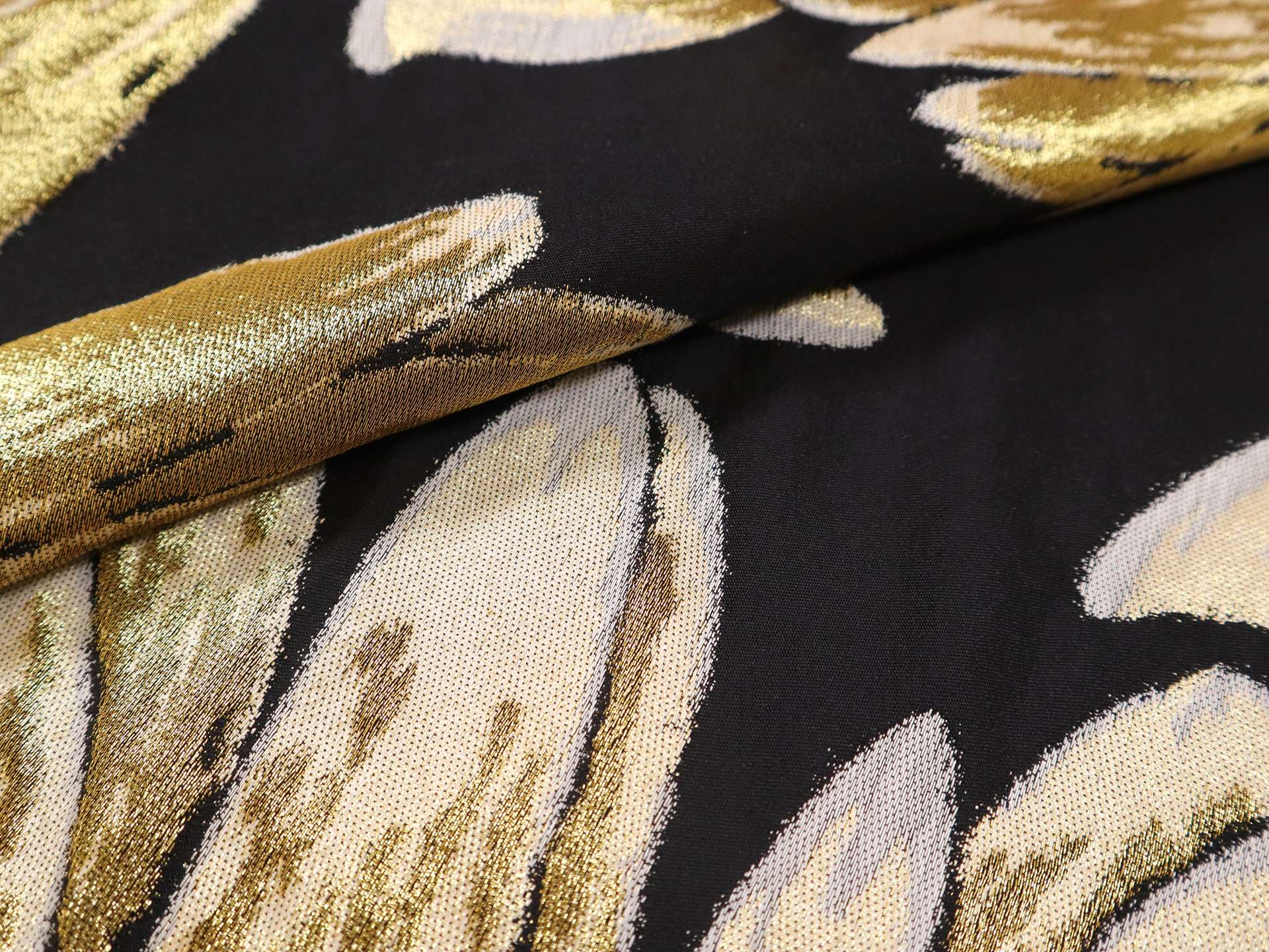 Metallic Brocade with Over Sized Daisies in Gold & Black