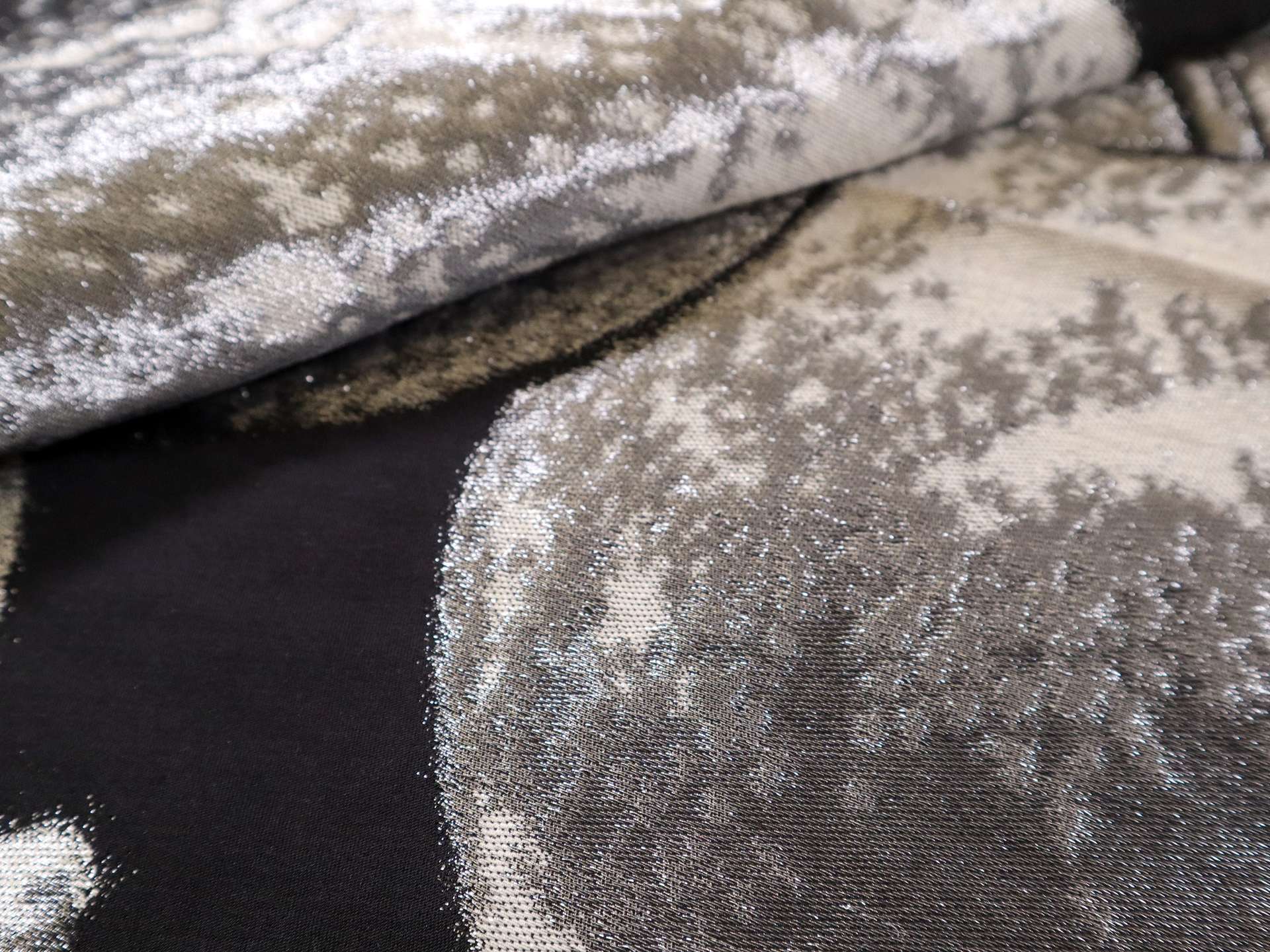 Metallic Brocade with Over Sized Apples in Silver & Black