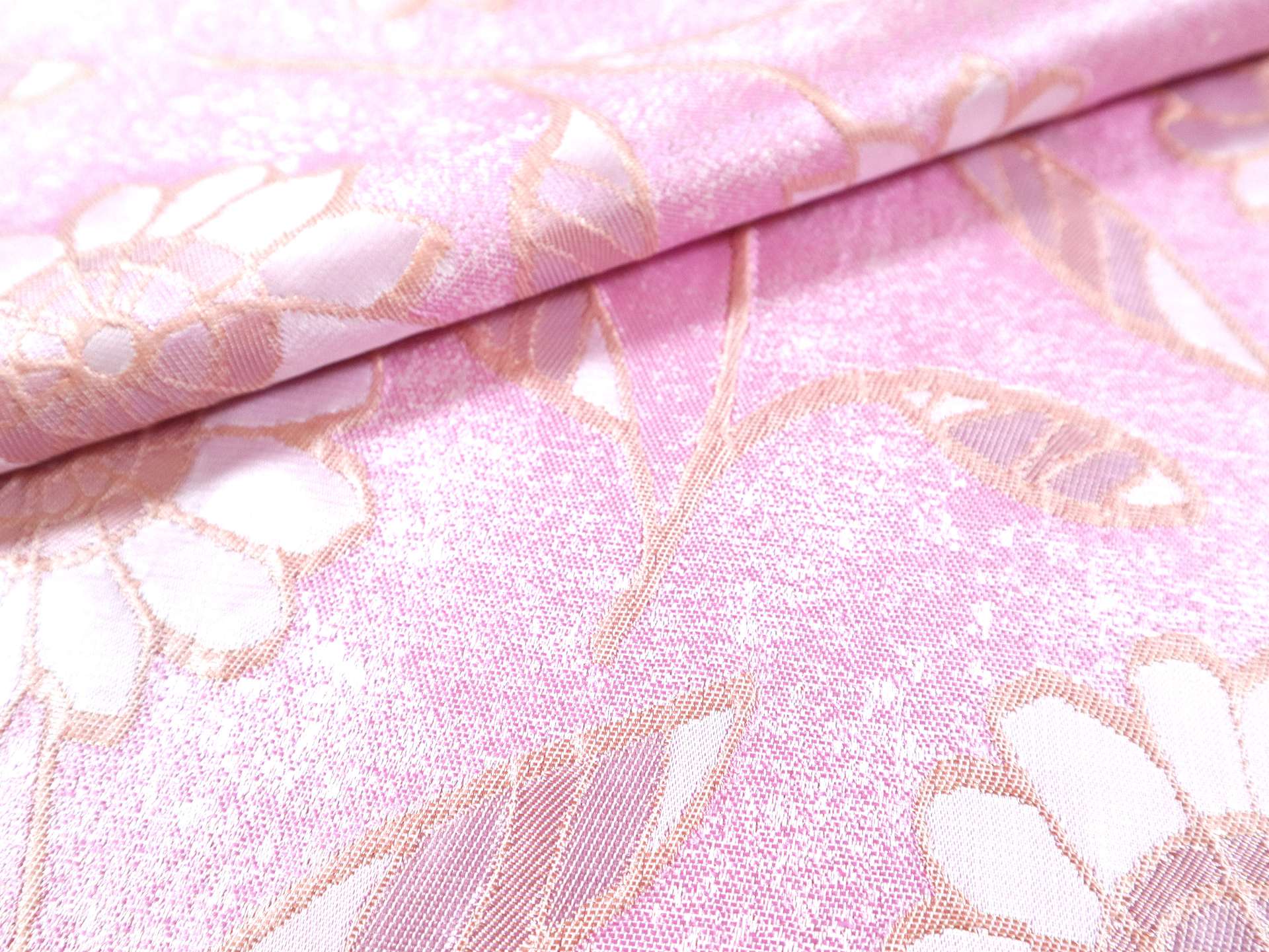 Floral Brocade with Daisies in Pink