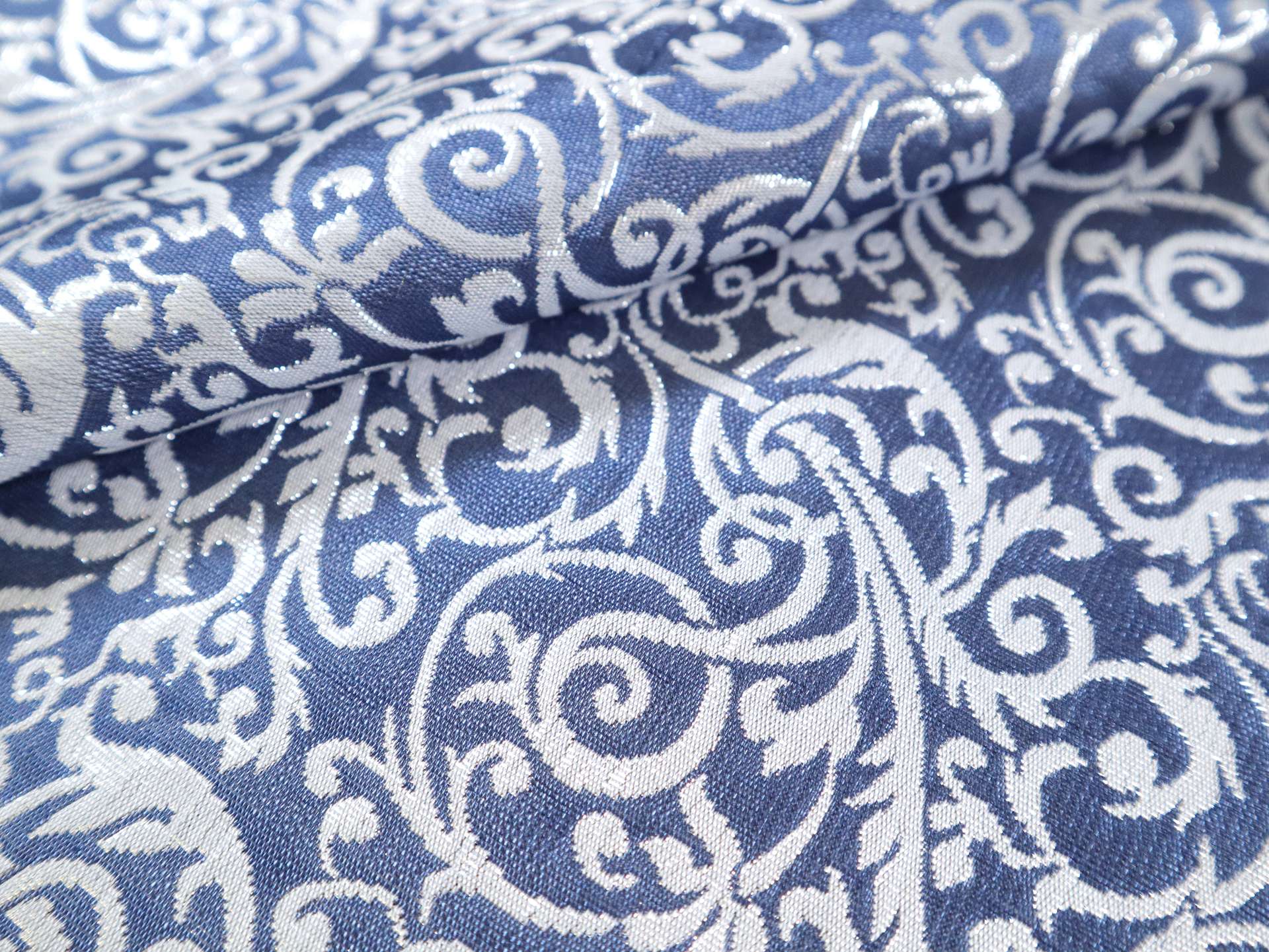 Metallic Brocade with Filigrees
