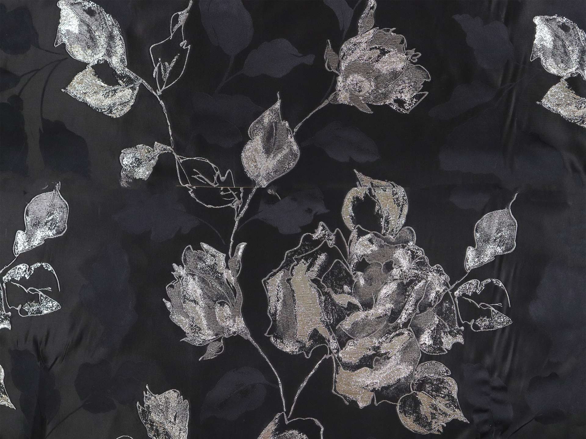 Fil Coupé with Large Roses in Black & Silver