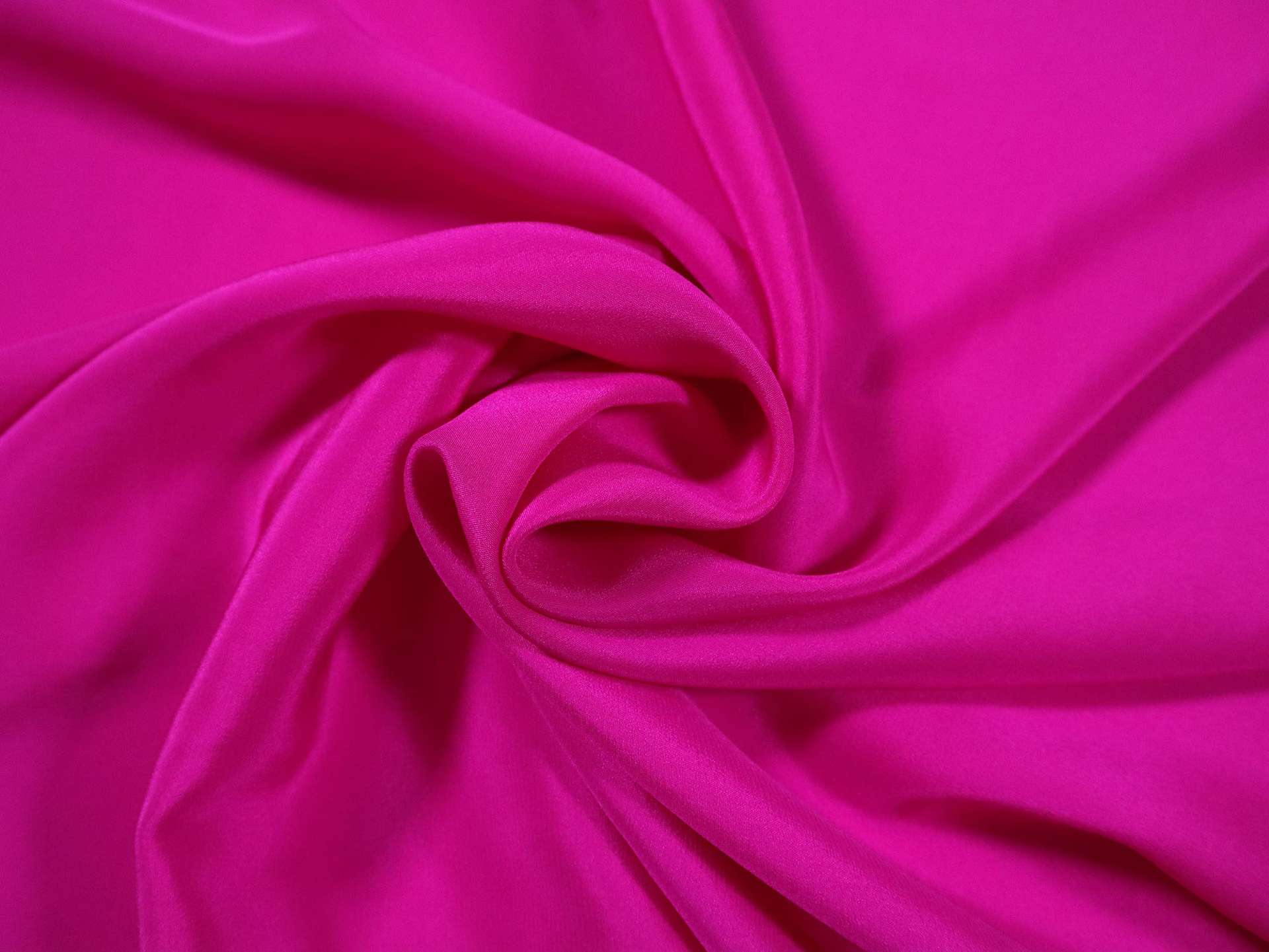 Silk Crepe de Chine in Fuchsia