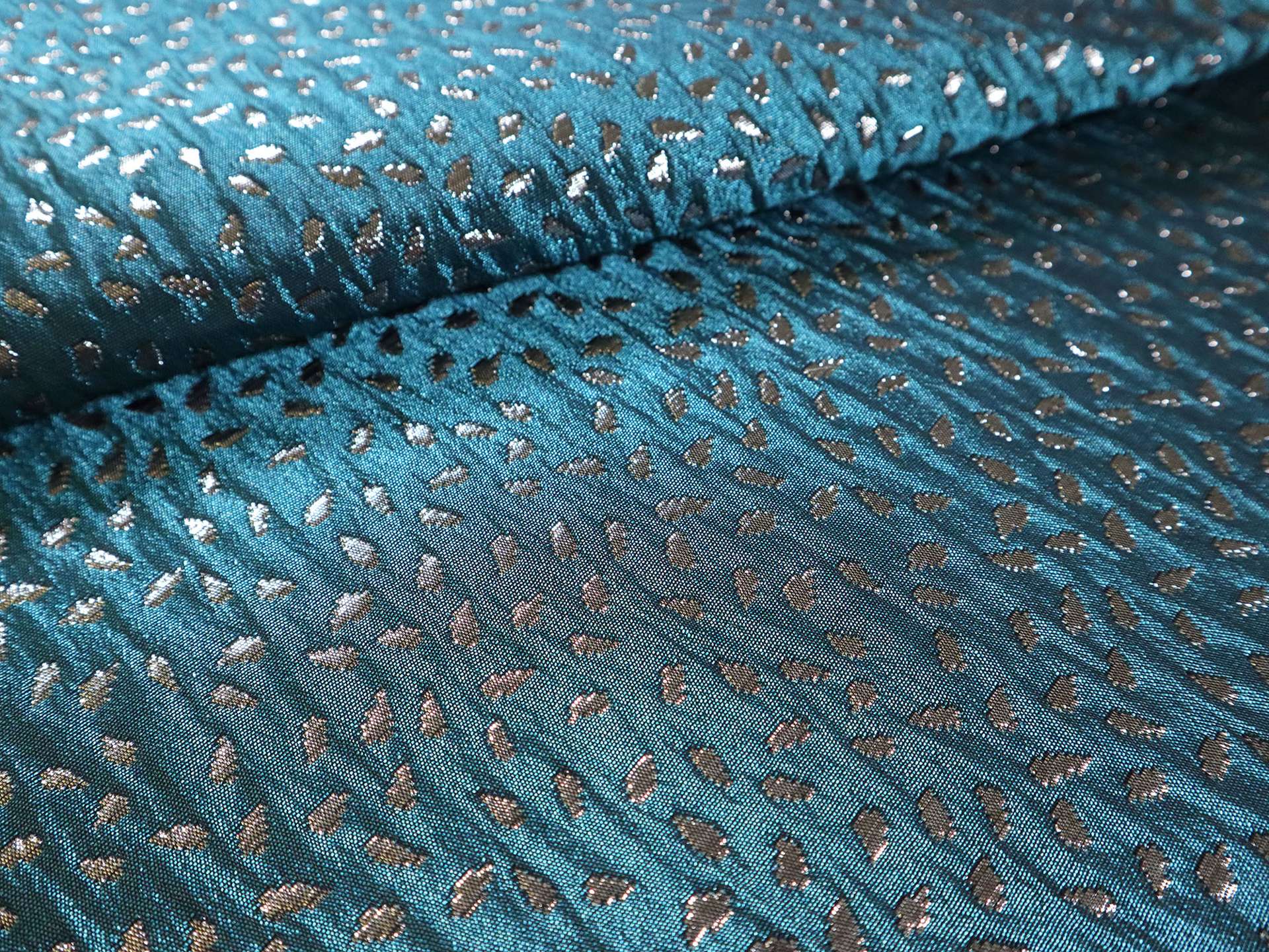 Metallic Paisley Brocade in Teal & Silver