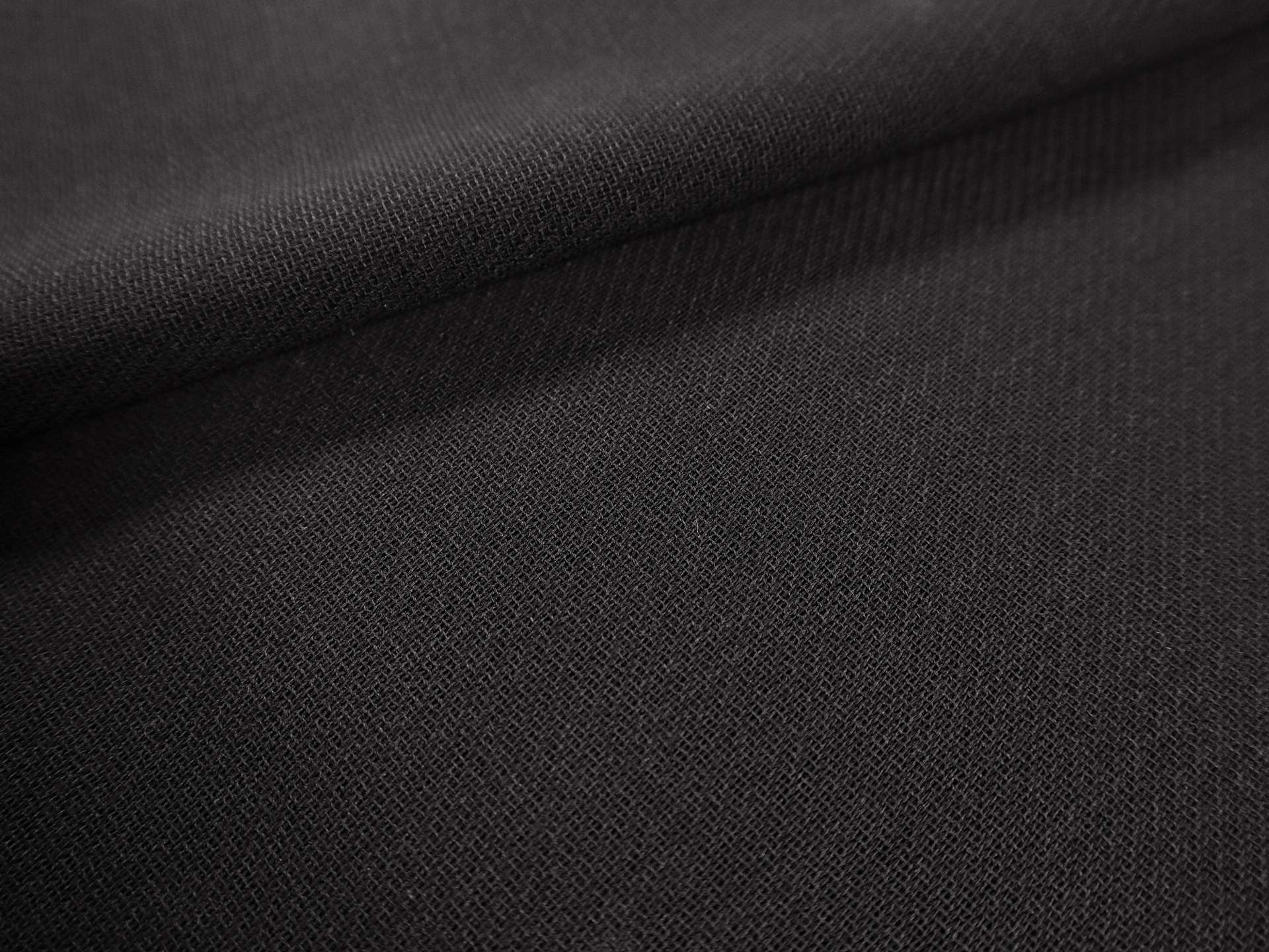 Wool Tricotine Gauze in Black