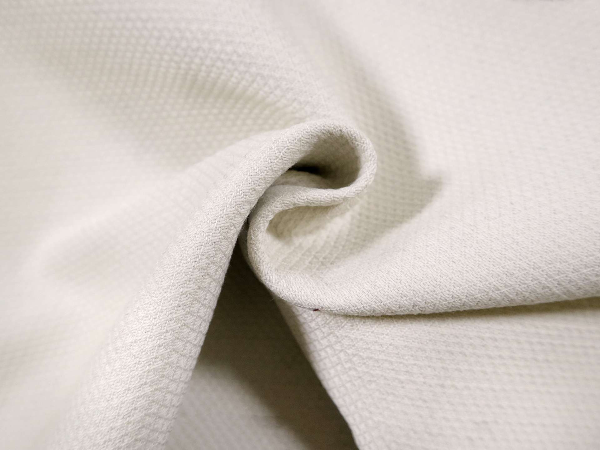 Double Faced Wool Piqué in Black & White
