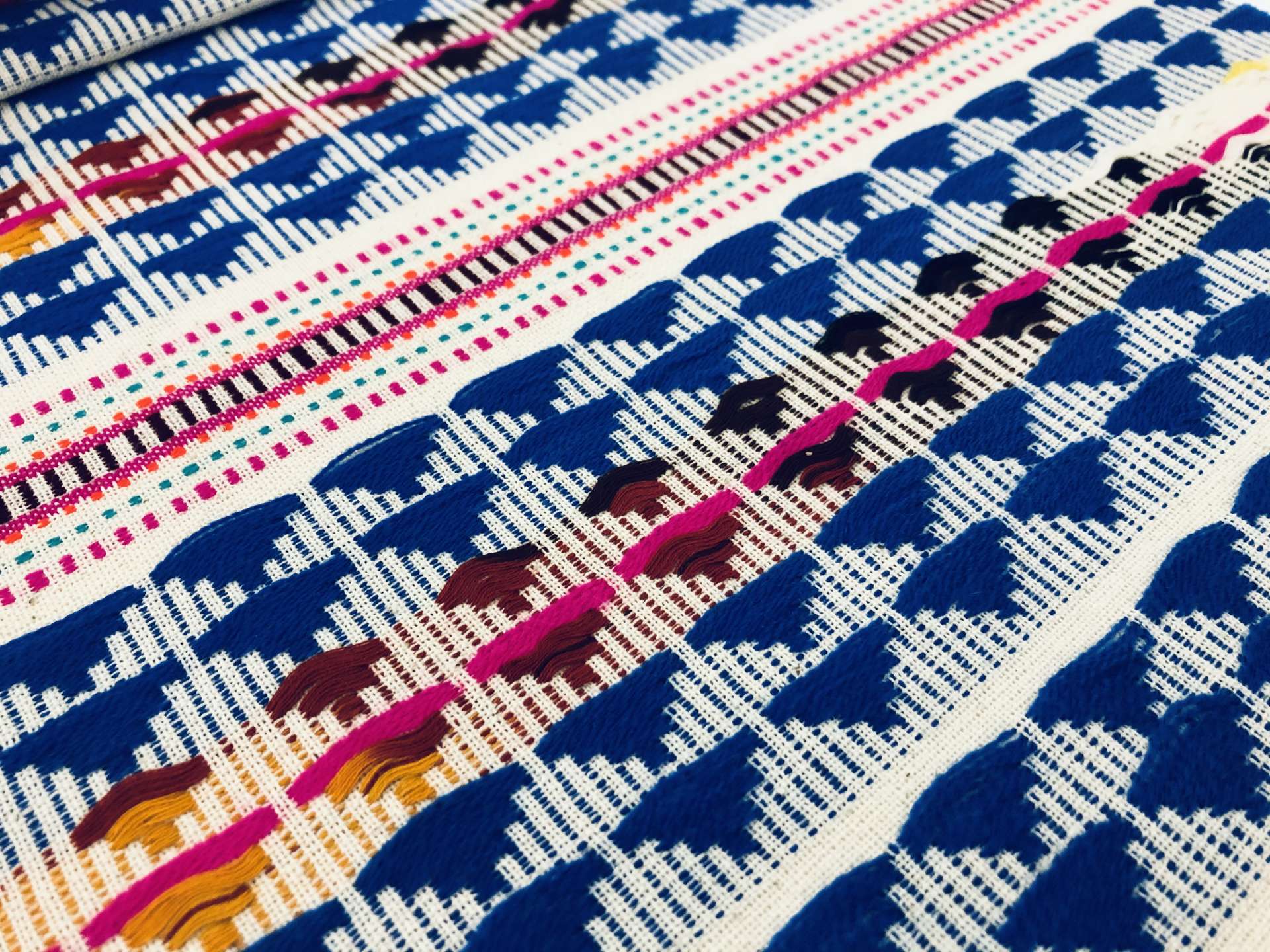 Ikat2