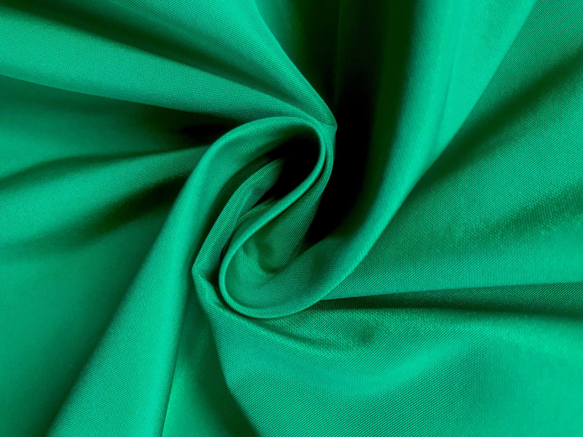 kelly green poly taffeta in swirl