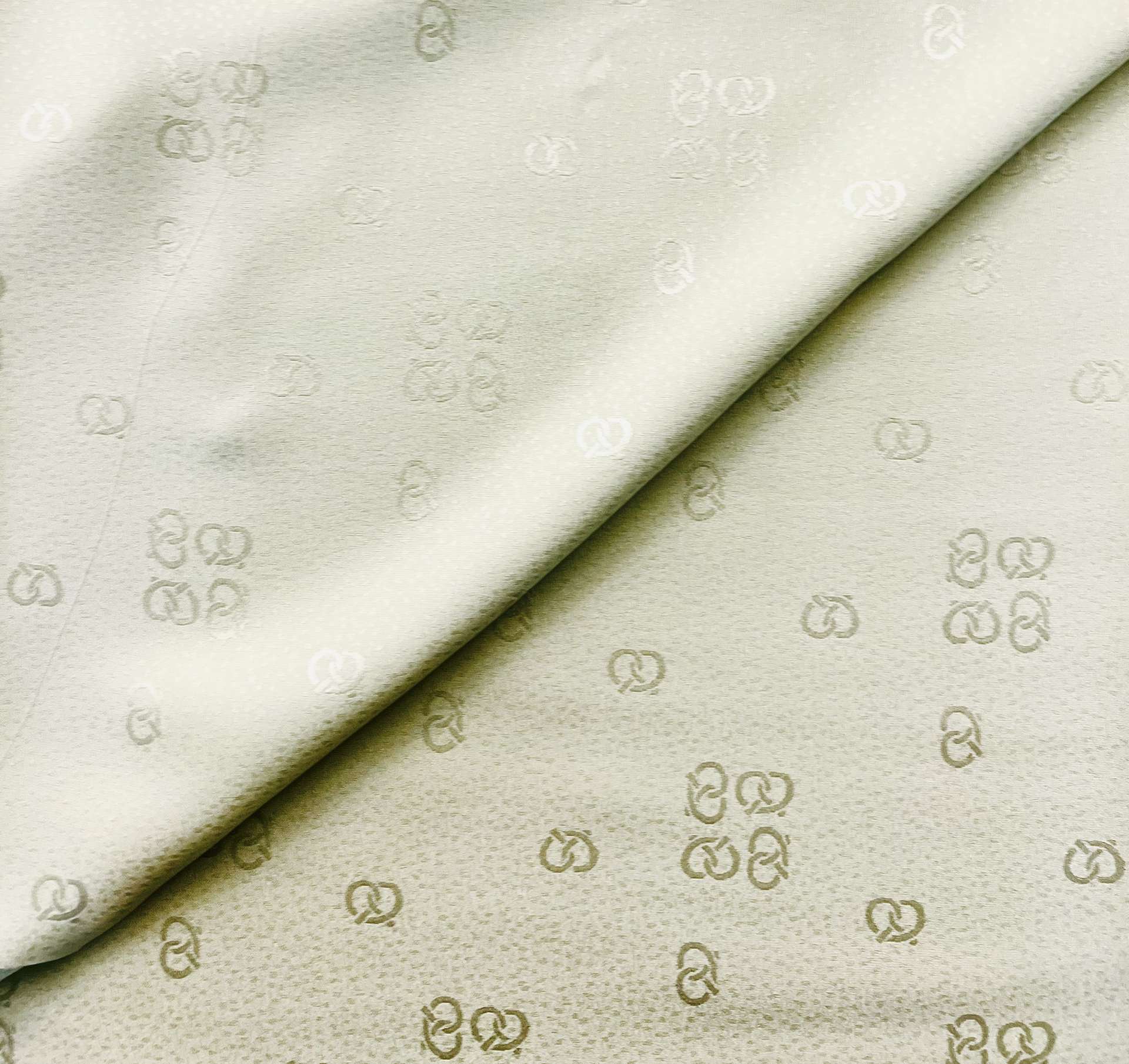 Vintage Silk Jacquard in Light Celery  no