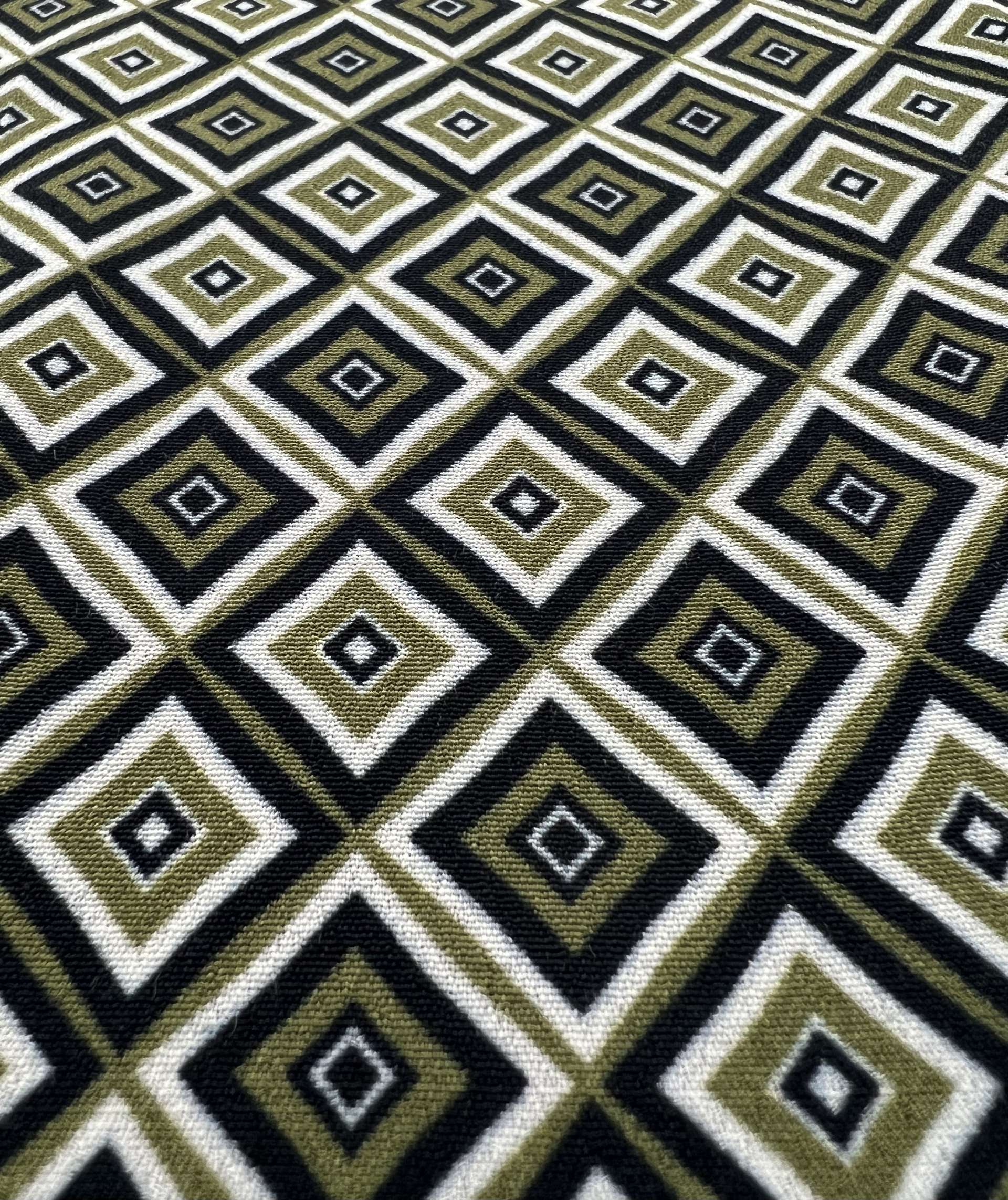 Printed 100% Viscose Tissue Crepé in Green/Black/White