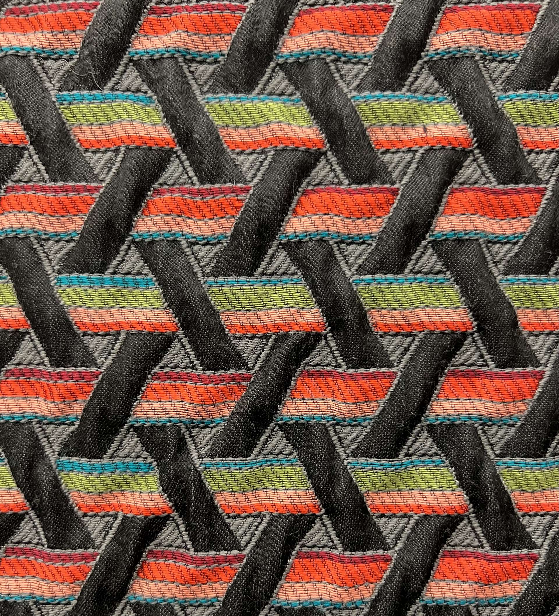 WOOL/ACETATE GEOMETRIC BROCADE 
