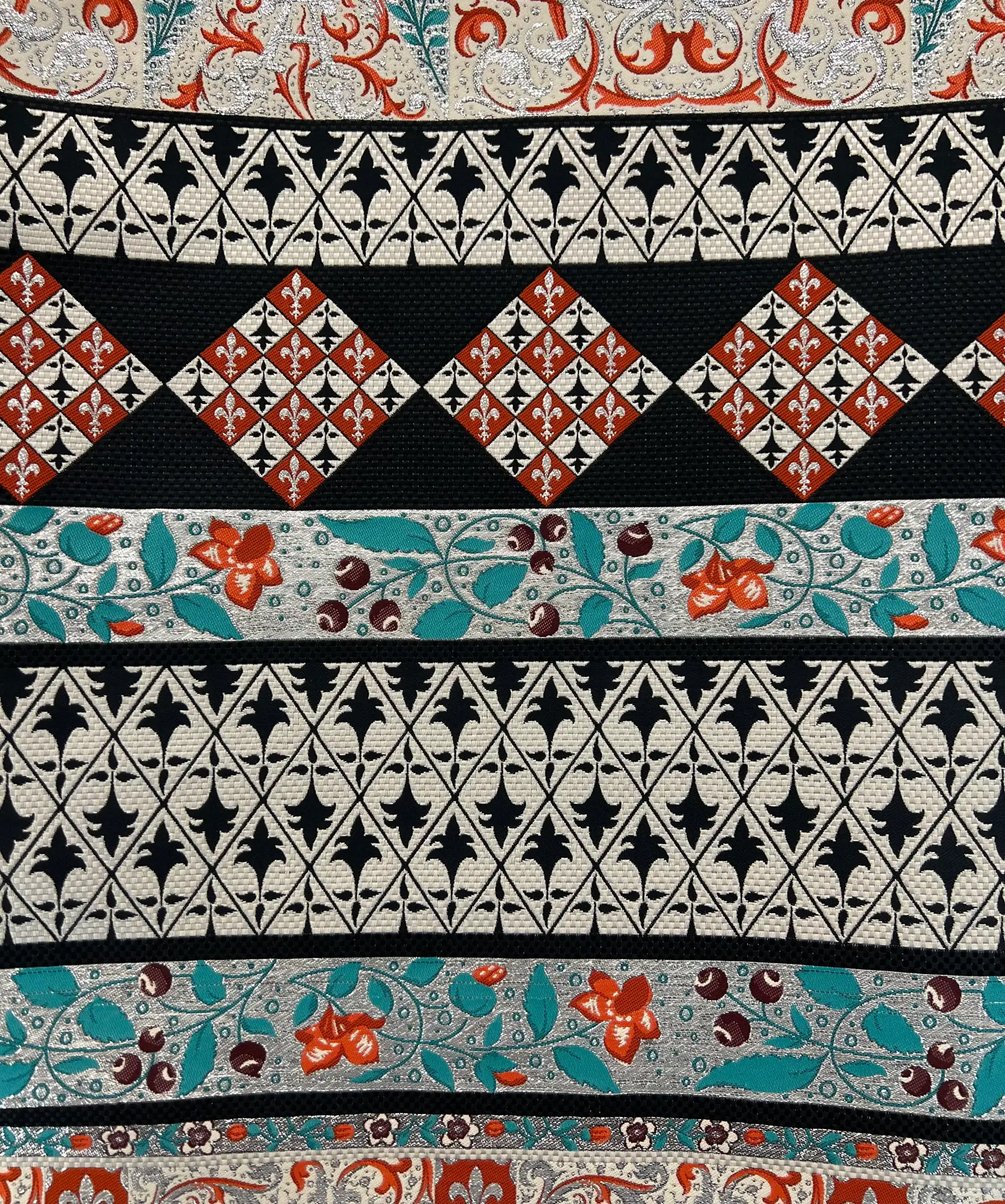 Jacquard Metallic Brocade 