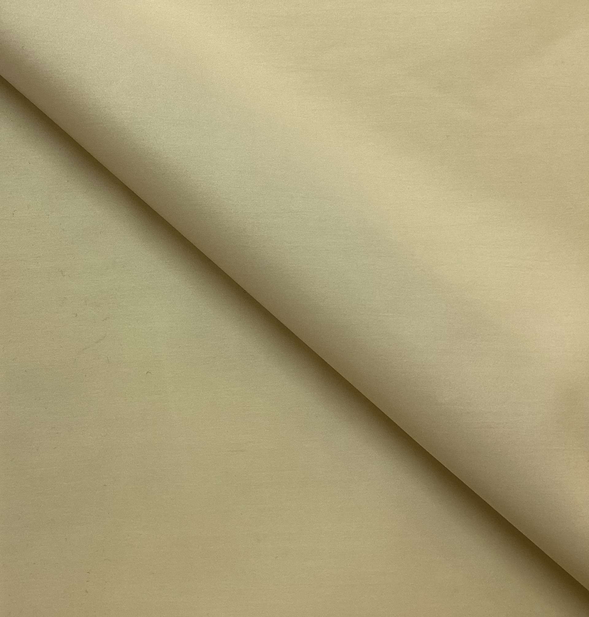100 % Silk Rainwear in Khaki
