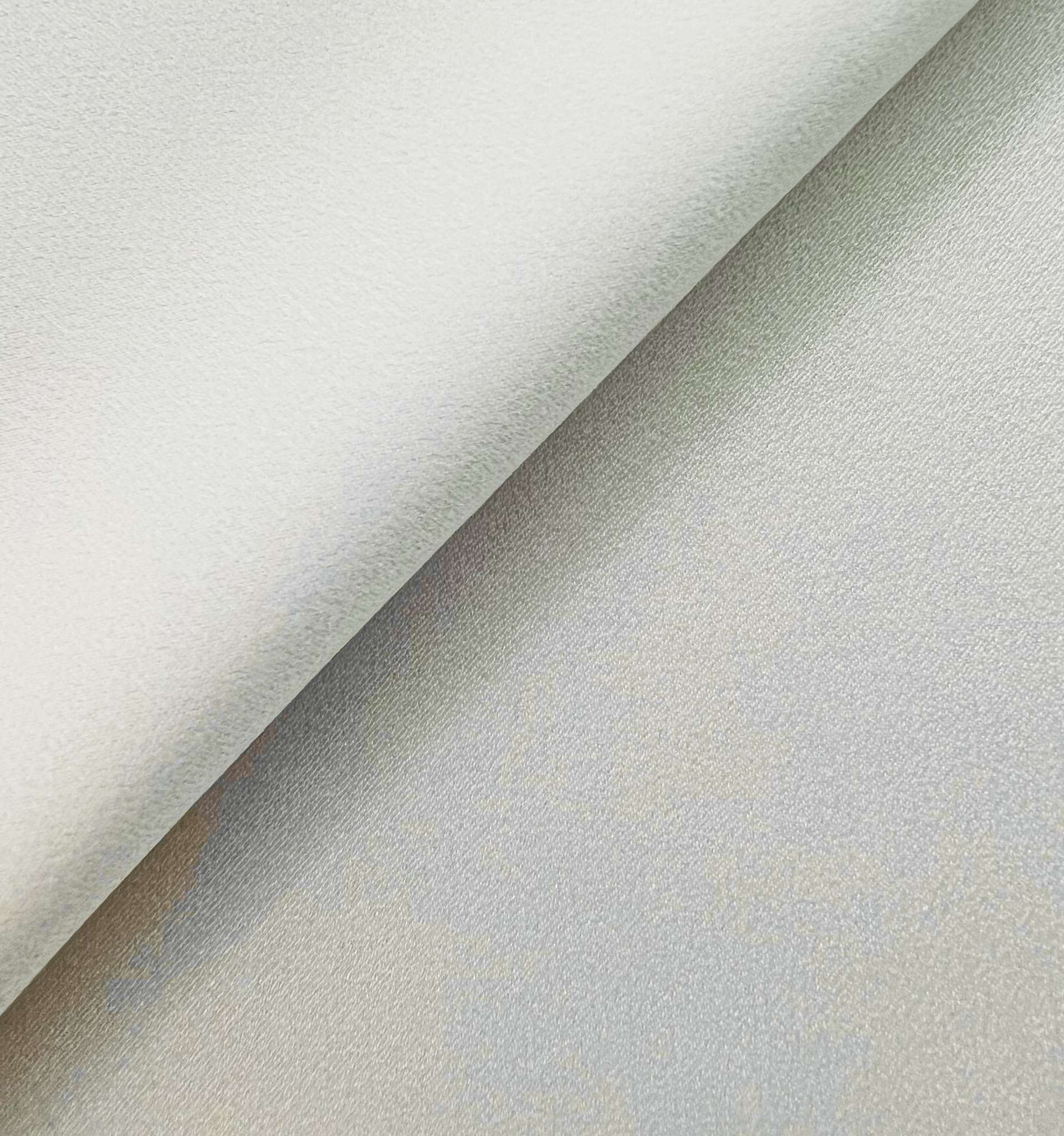 Triacetate Stretch Crepé Back Satin in White