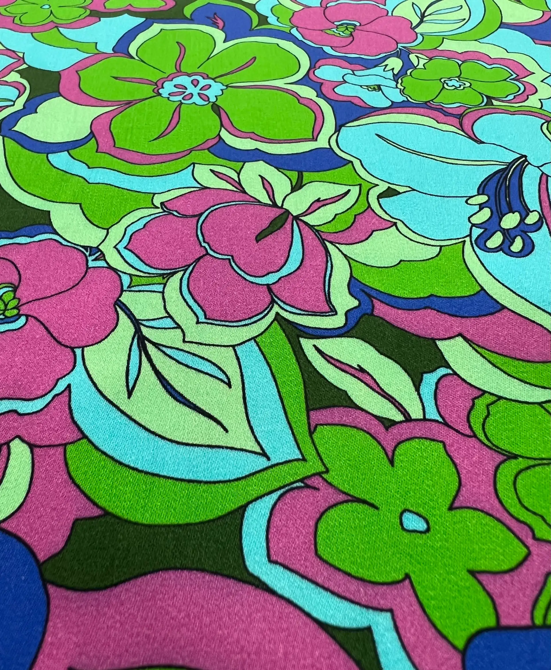 Printed Viscose Challis Sateen on Navy 