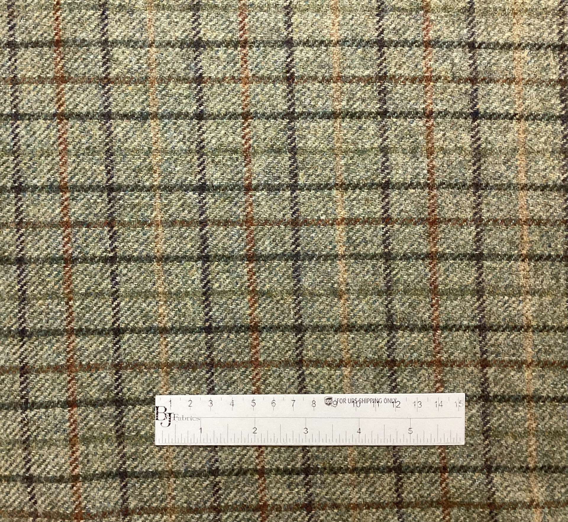 Italian Wool Tweed Plaid in Artichoke
