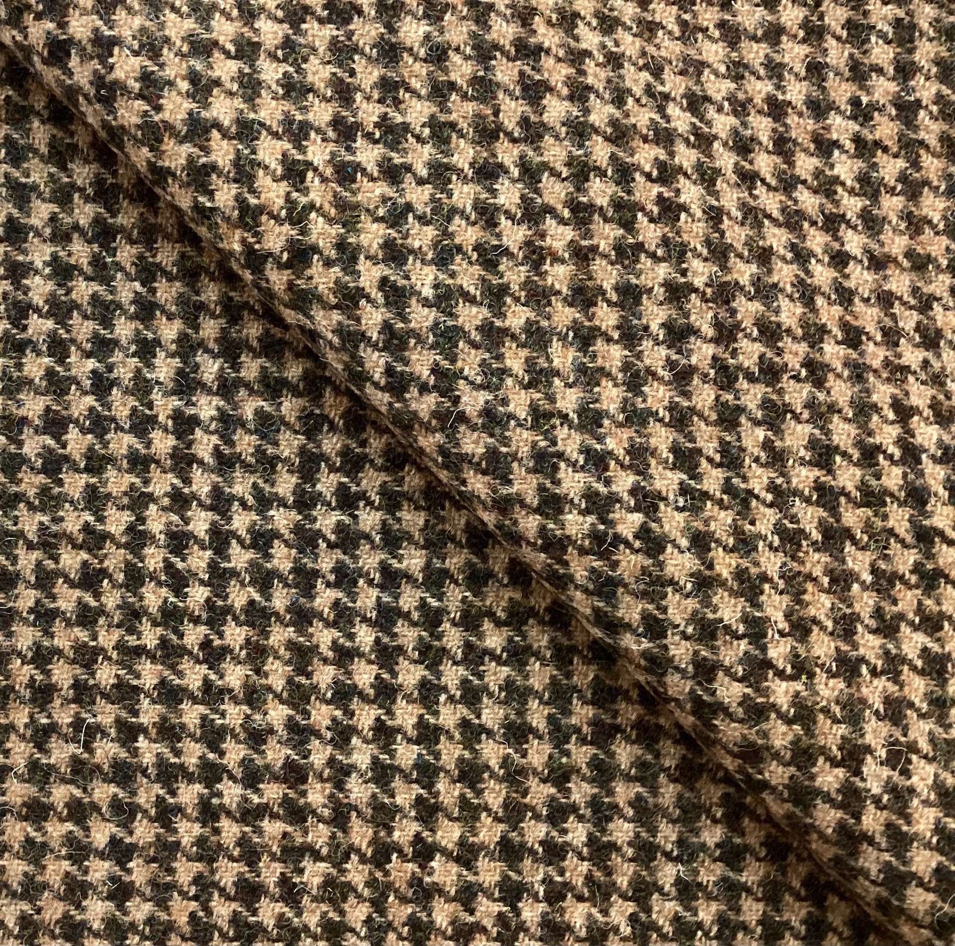 100% Wool Harris Tweed Houndstooth In Camel, Brown & Forest Green