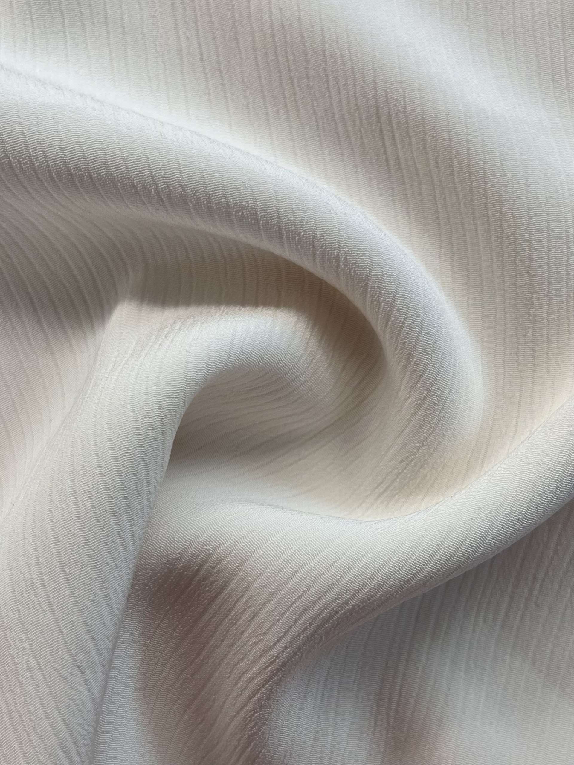 Triacetate/Polyester Crinkle Crepe Back Satin in Off-White
