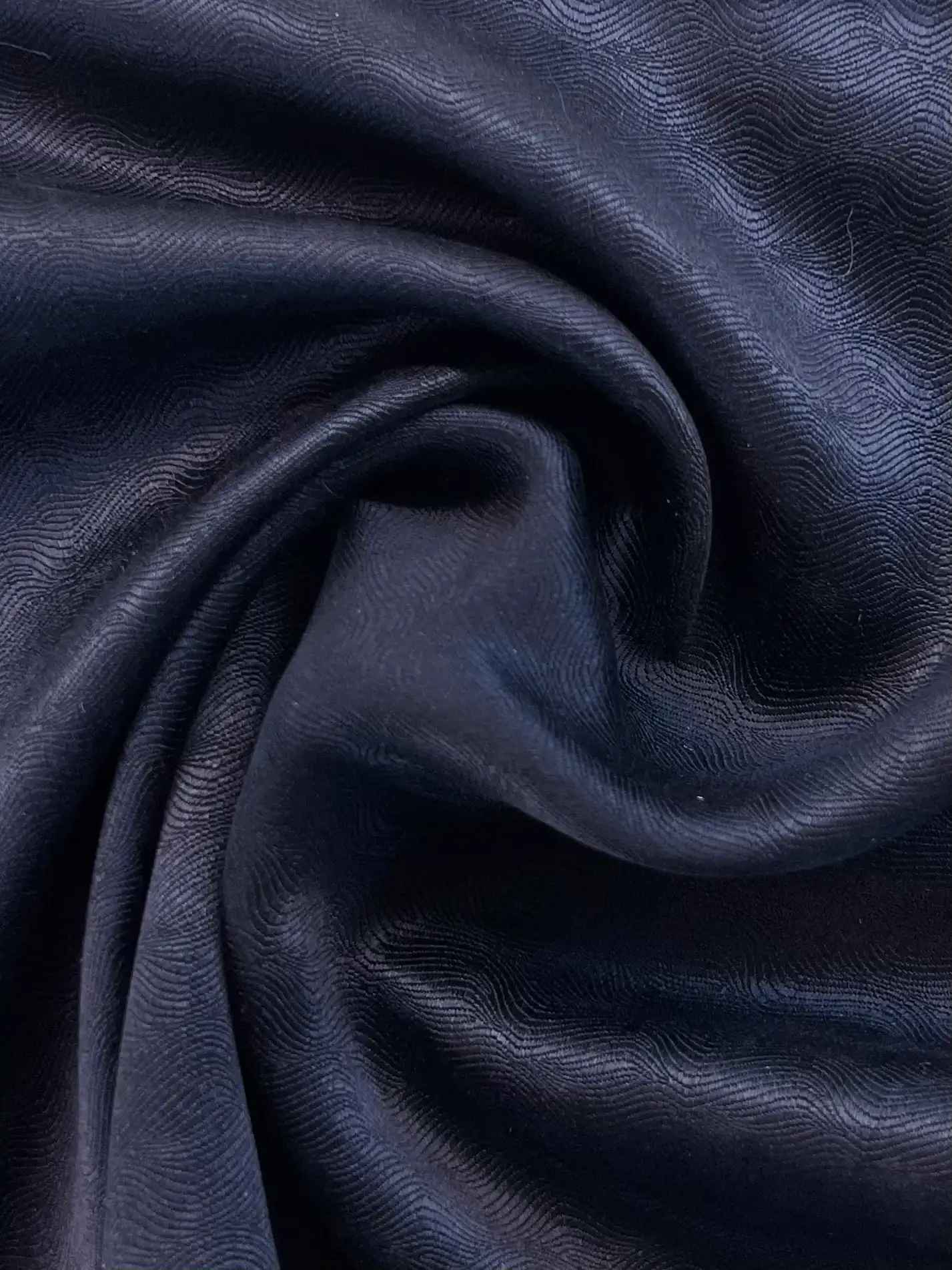 Made in Italy Pure Silk Wave Pattern Jacquard in Regal