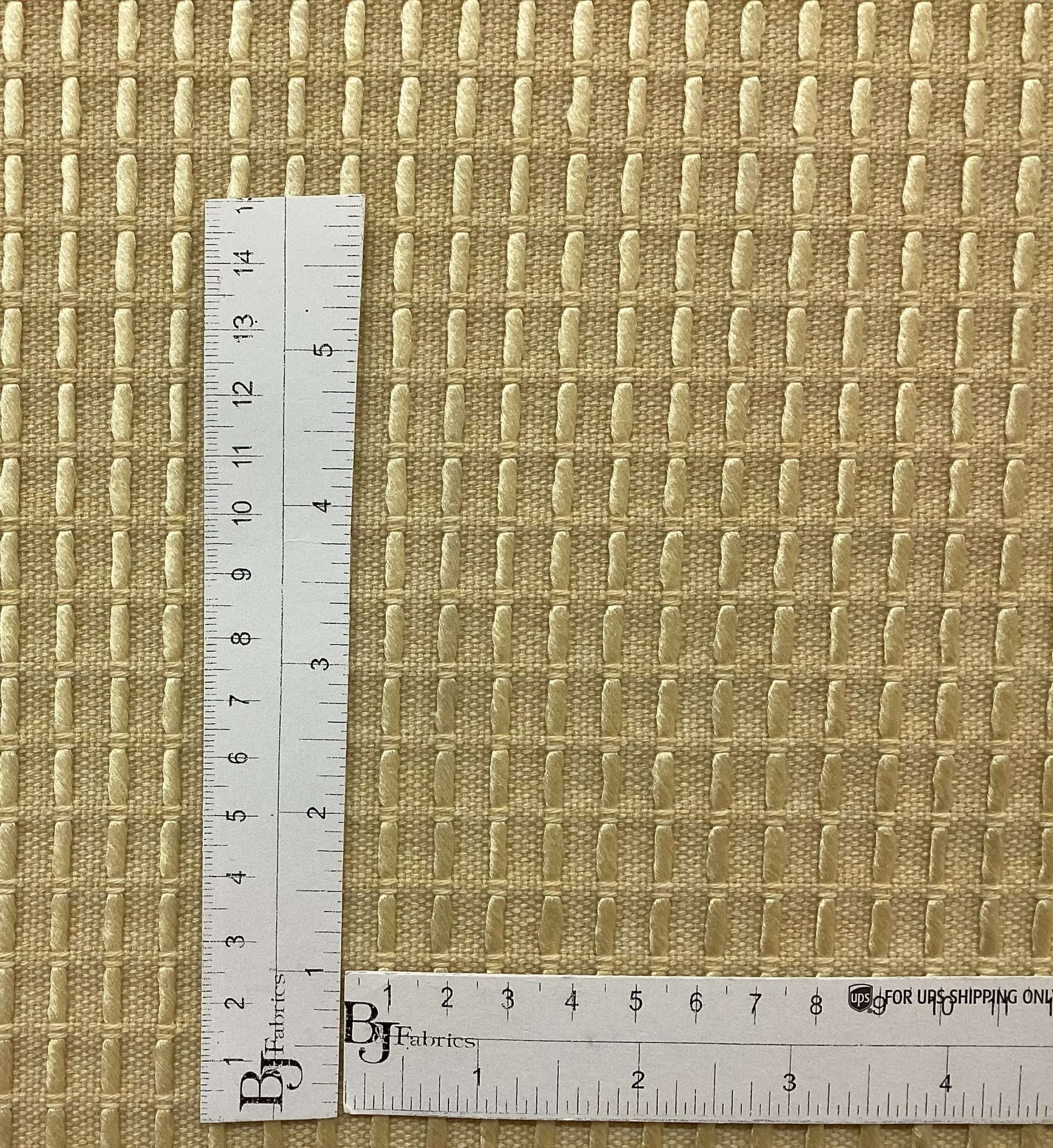 Wool Blend Novelty Running Stitch Pattern In Chrysanthemum 