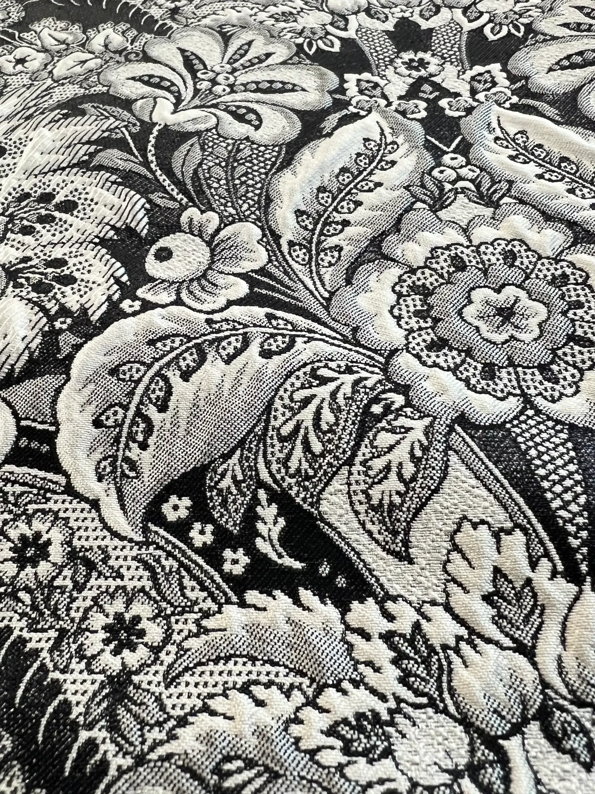 Made in Italy Metallic Brocade "imperial" in Black/Natural