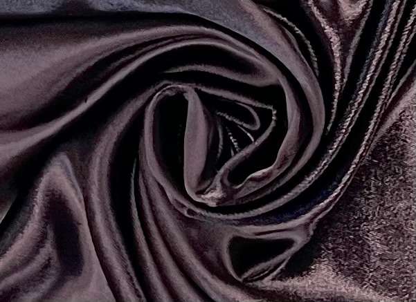 Panne' Velvet in Boysenberry