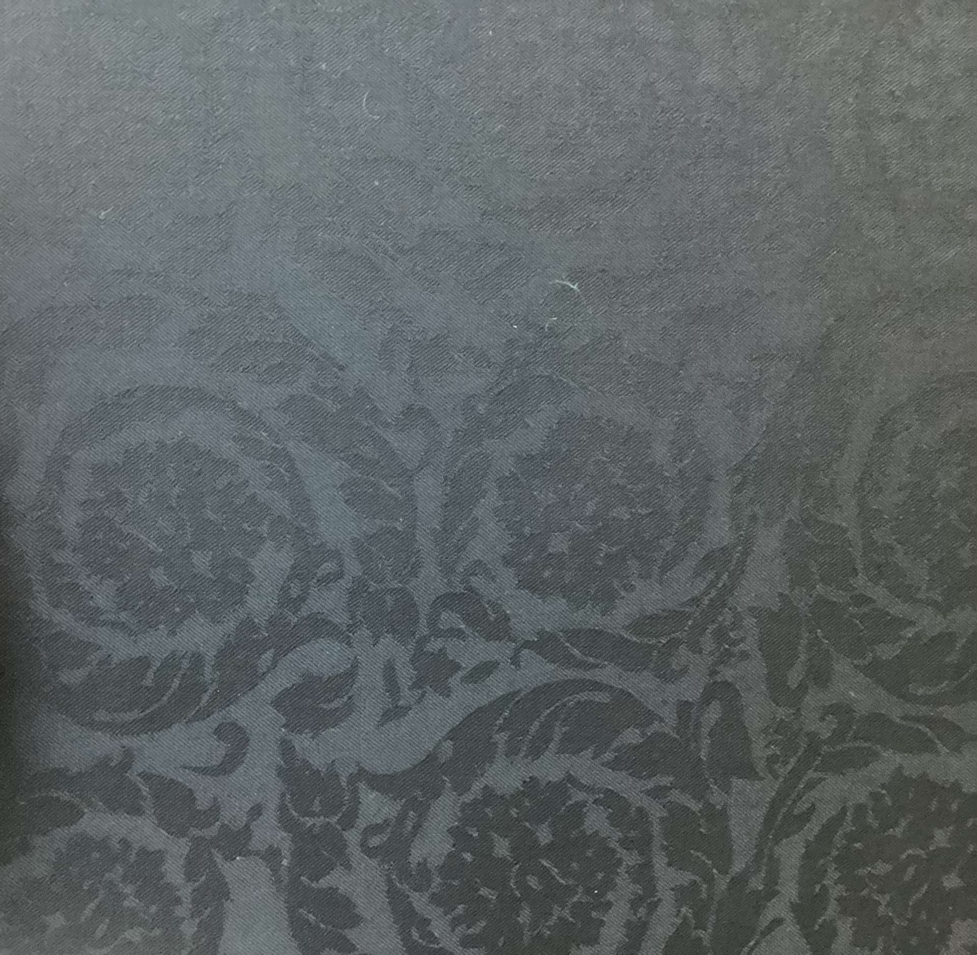 100% Wool Jacquard In Black
