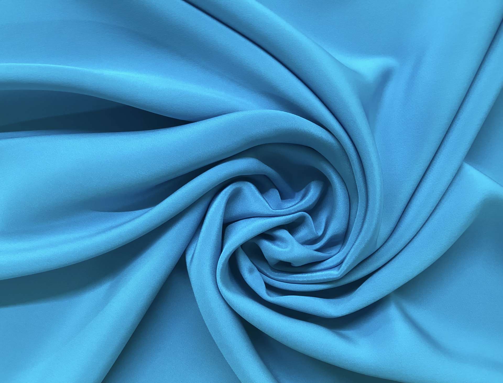 100% Wide Width 4 Ply Silk Crepe in Turquoise 