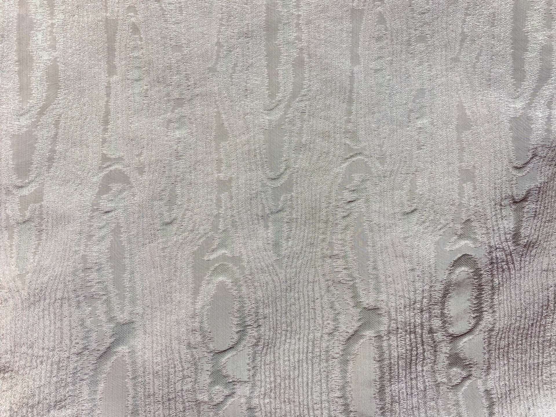 Italian Woven Moiré in pink/Offwhite
