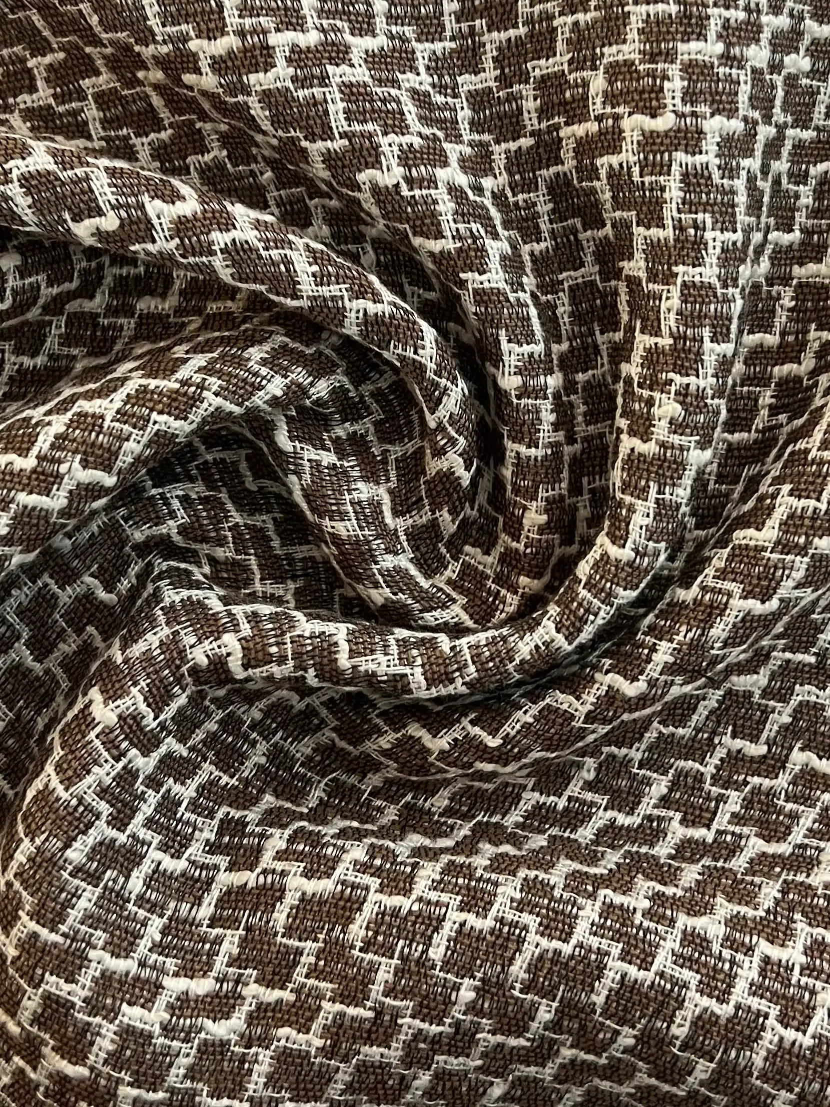 Woven Houndstooth in Brown