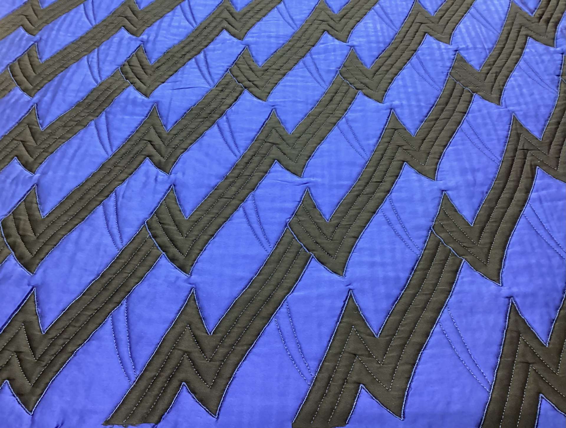 Quilted Silk Charmeuse in Zig Zag Pattern royal & Black