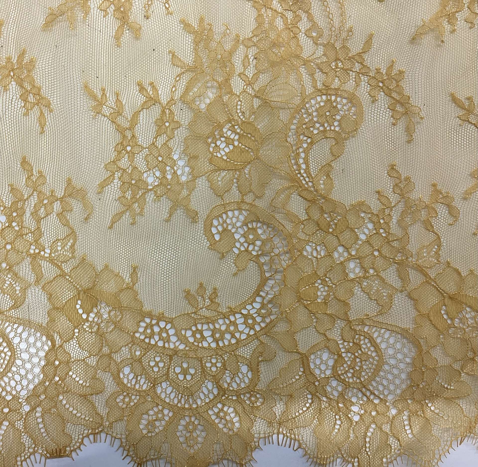 Chantilly Lace in Sunflower