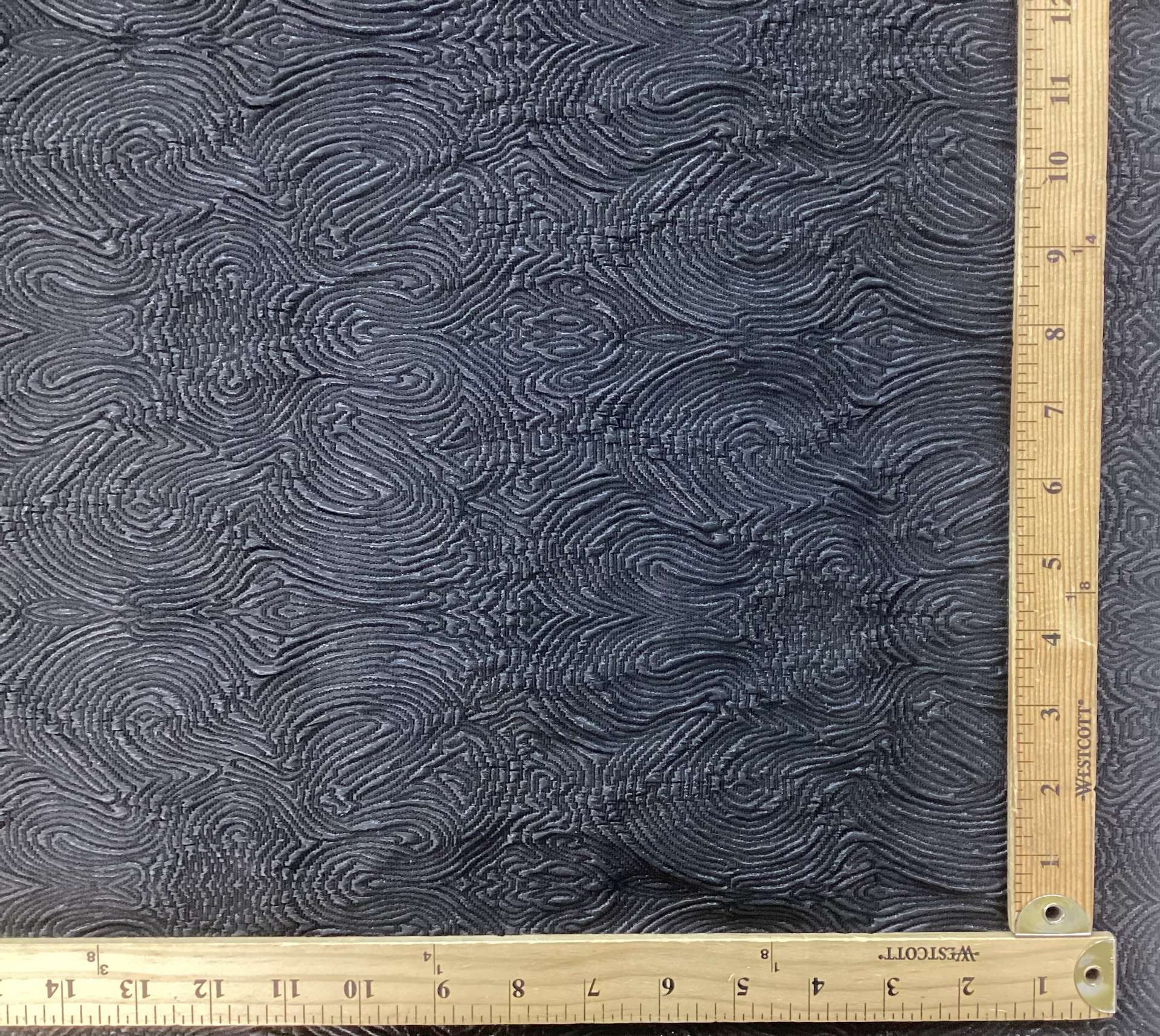 Italian Stretch Cloqué in Lurex Black