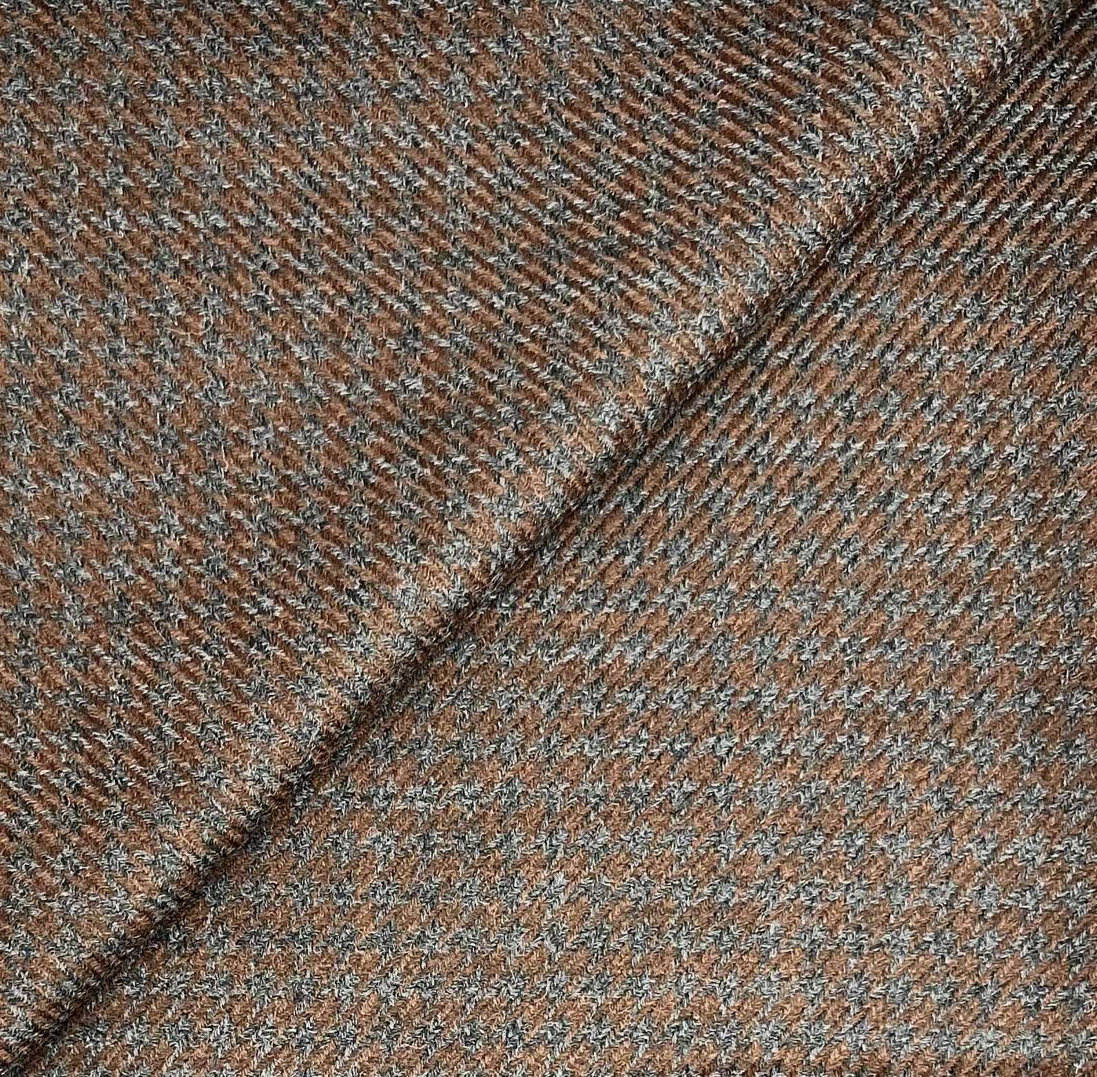 Italian Wool Houndstooth Suiting in Chocolate Graphite